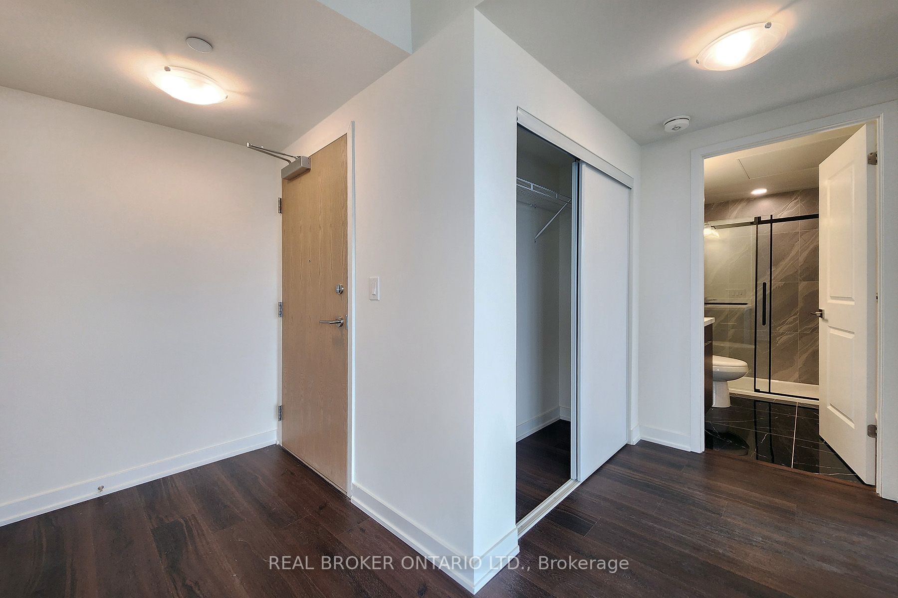 Unit 604 - 2825 Jane Street, North York 3