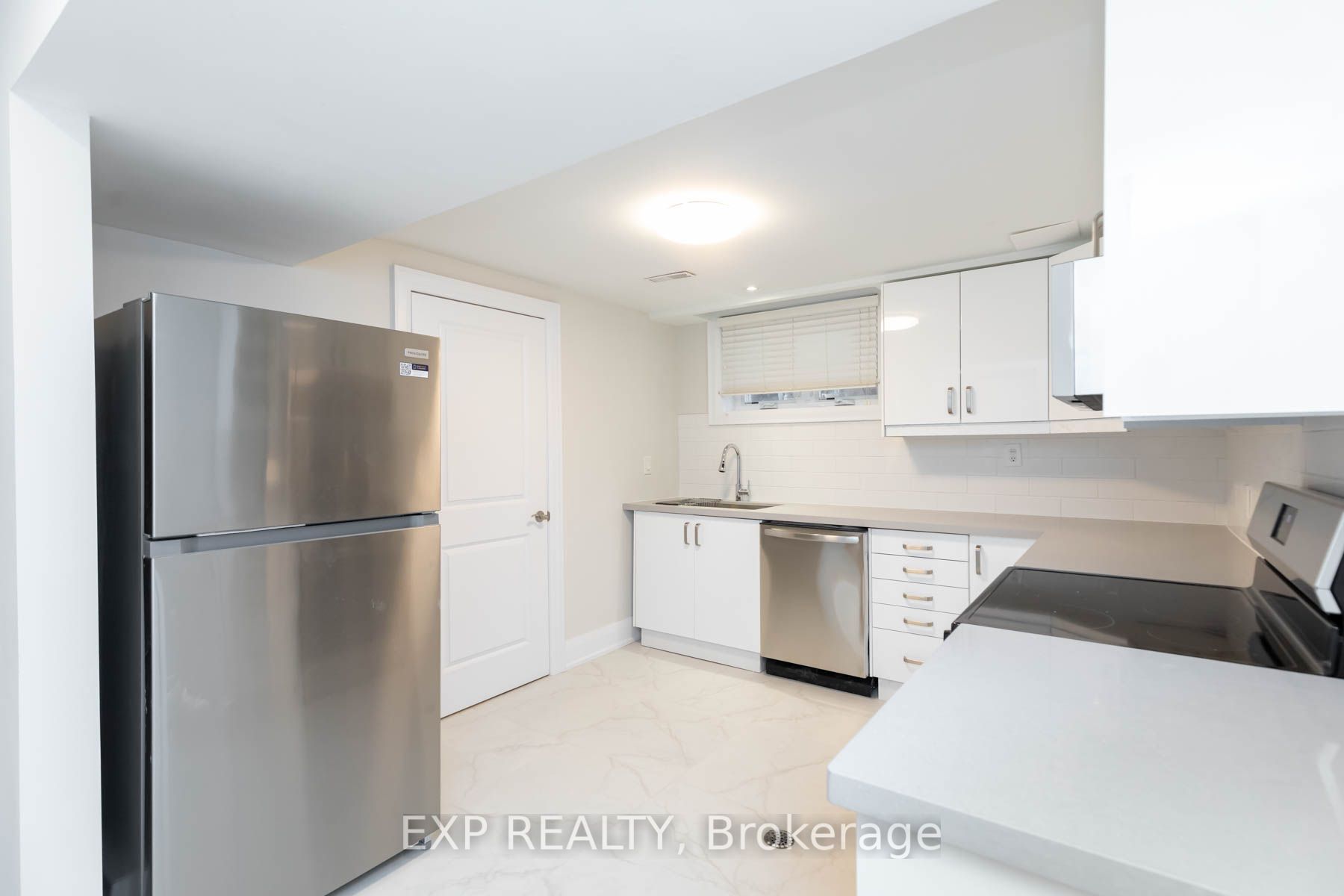 Unit Unit B - 84 Laurel Avenue, Etobicoke 4