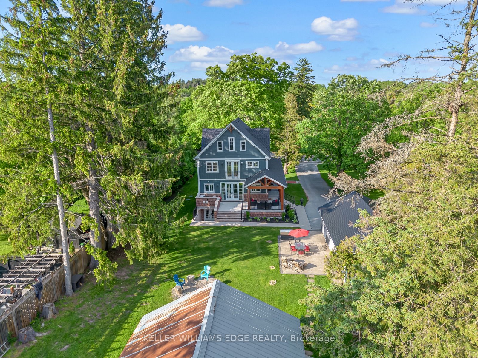 8 Confederation St, Halton Hills, Ontario L7G3R3 For Sale HouseSigma