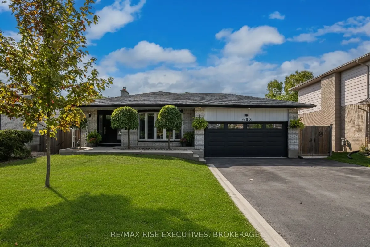 693 Laidlaw Crescent, Kingston, Ontario Sold History | HouseSigma