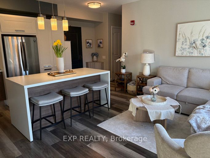 6479 Montrose Road, Niagara Falls 3