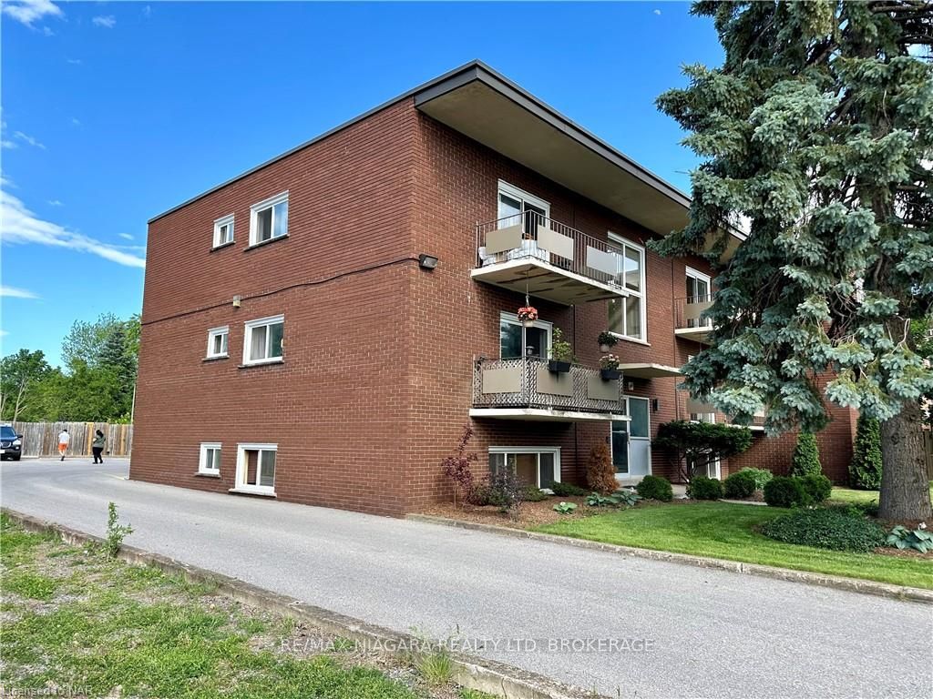 Unit 7 - 286 VINE Street, St. Catharines 2