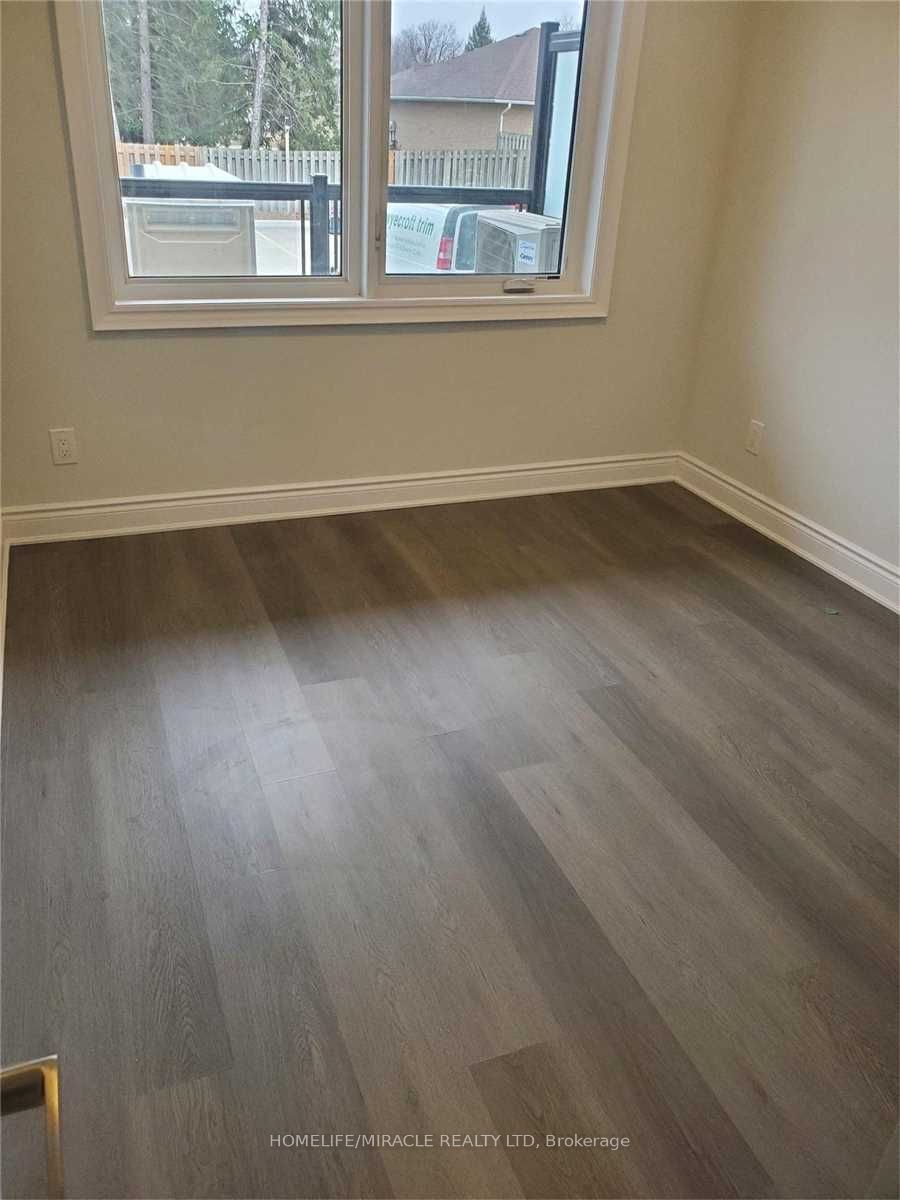 Unit 103 - 721 franklin Boulevard, Cambridge 4