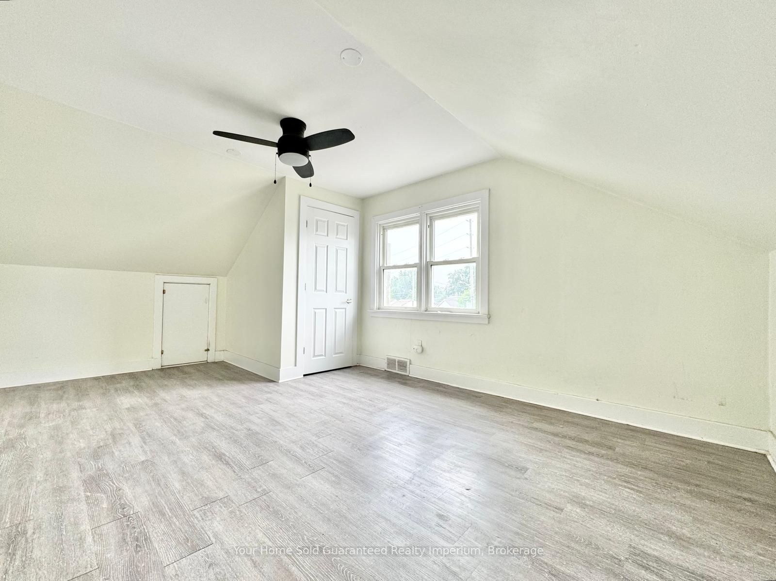 Unit Upper - 232 Grantham Avenue, St. Catharines 3