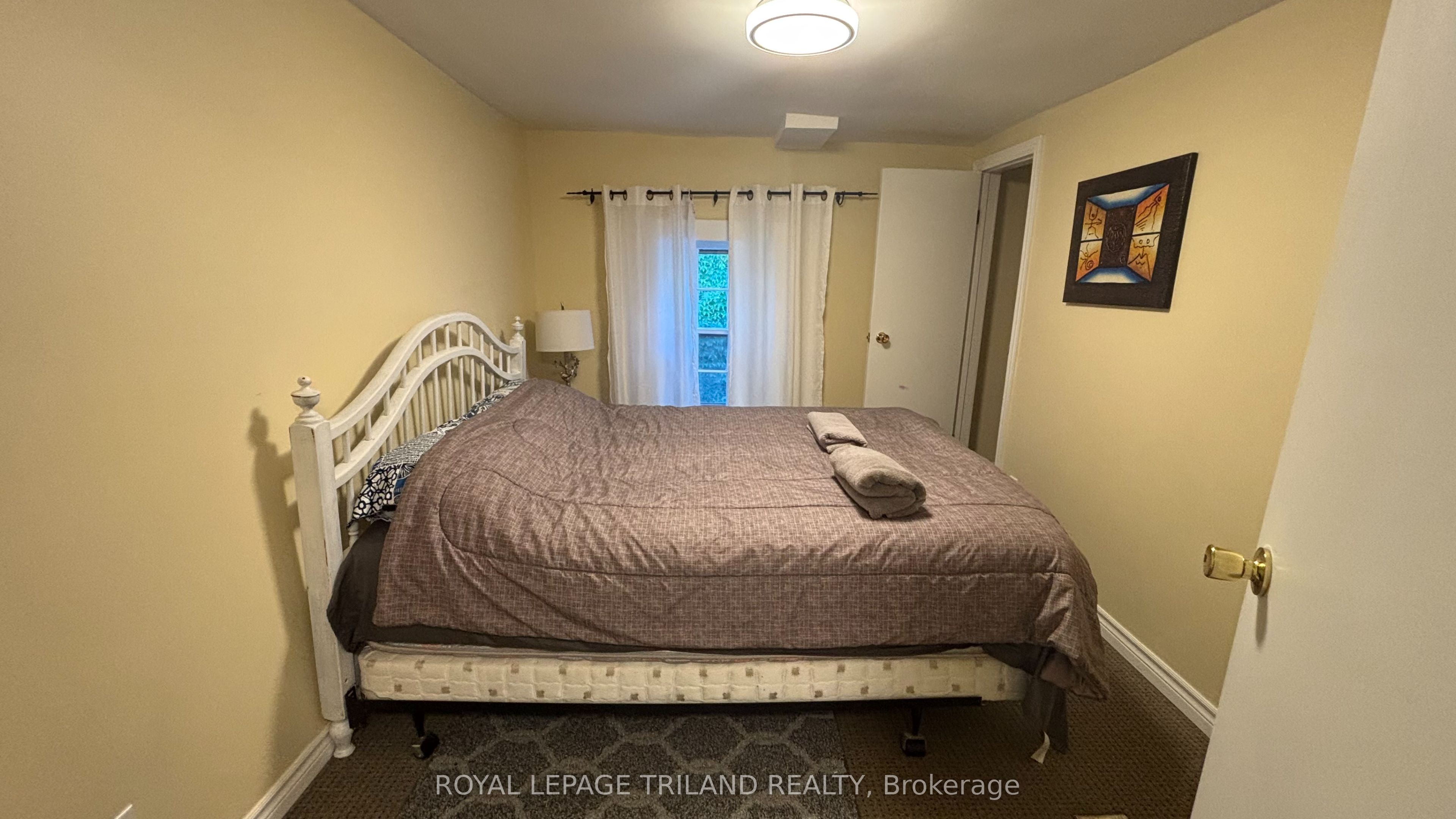 Unit UPPER - 279 Charlotte Street, Central Elgin 3