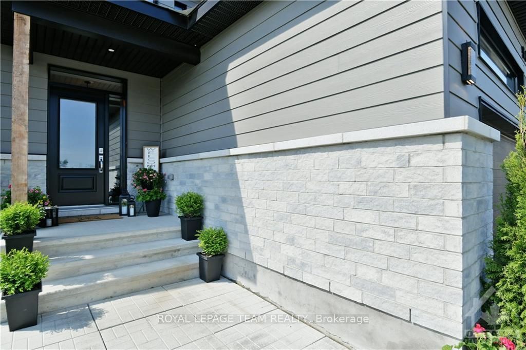 54 REYNARD Crescent, Stittsville-Goulbourn 3