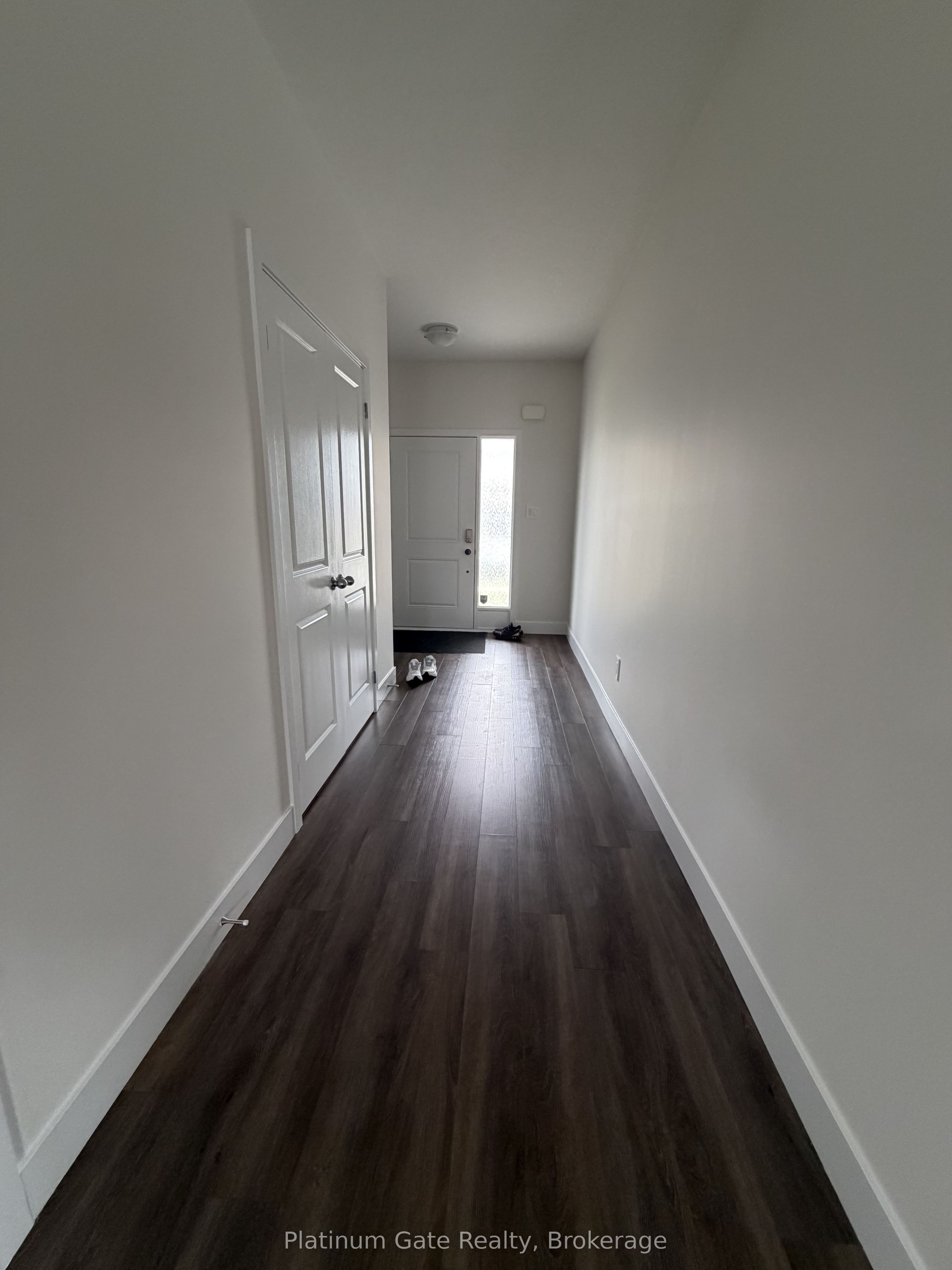 Unit UPPER - 1433 TWILITE Boulevard, London 5