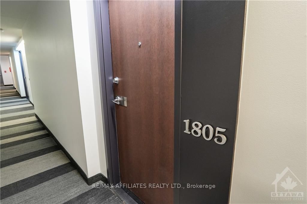 Unit 1805 - 199 SLATER Street, Ottawa 3