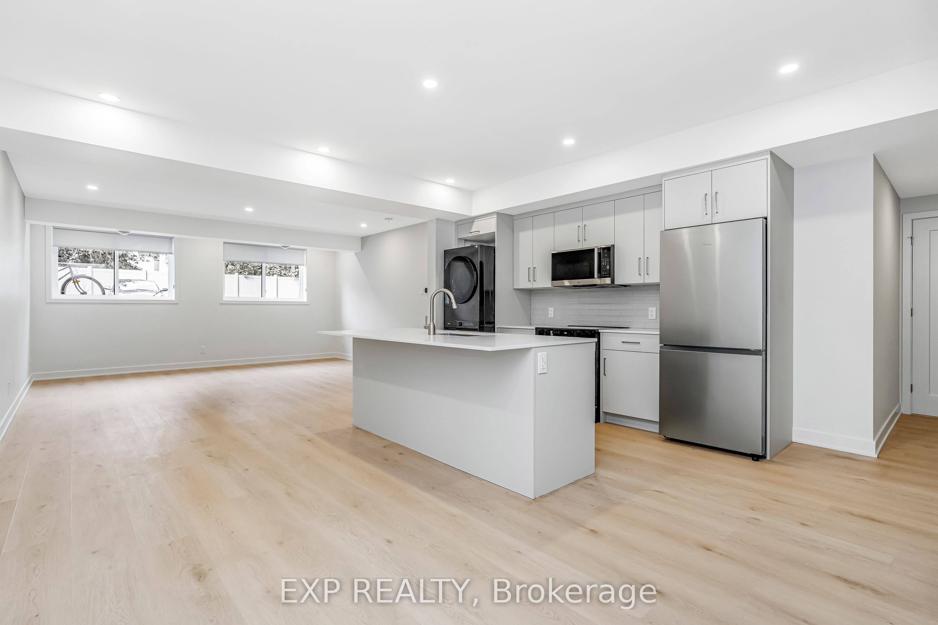 Unit 2 - 1267 Summerville Avenue, Ottawa 5