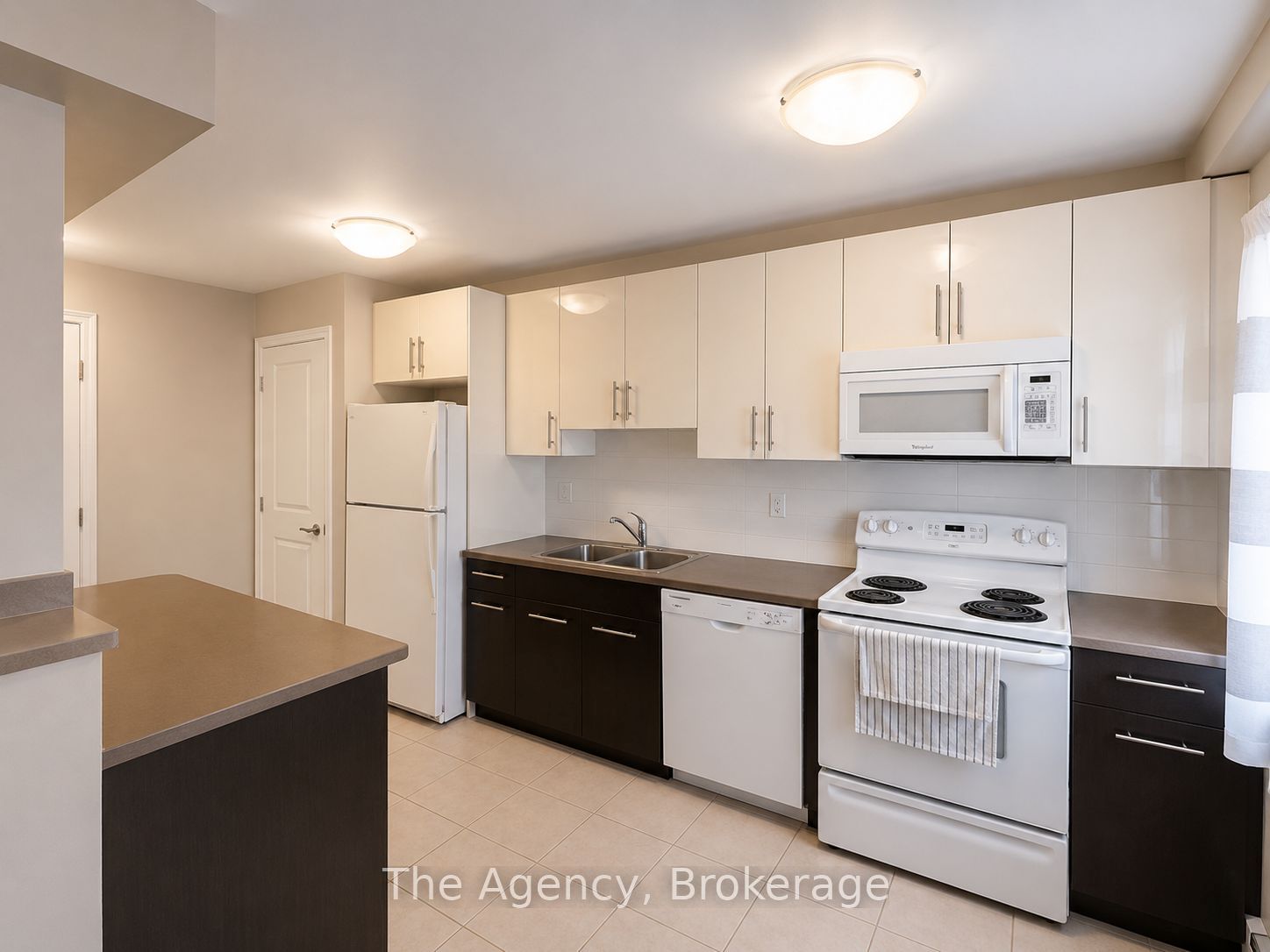 Unit 303 - 99 Church Street, St. Catharines 3