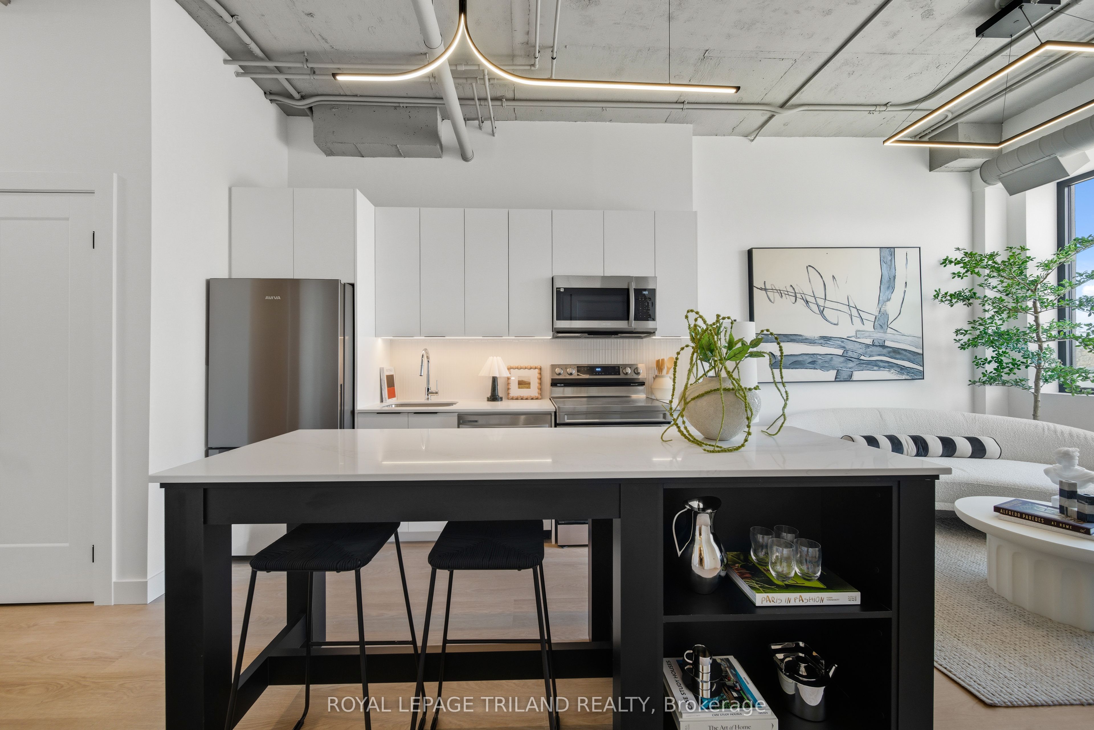 Unit 203 - 685 Richmond Street, London 3