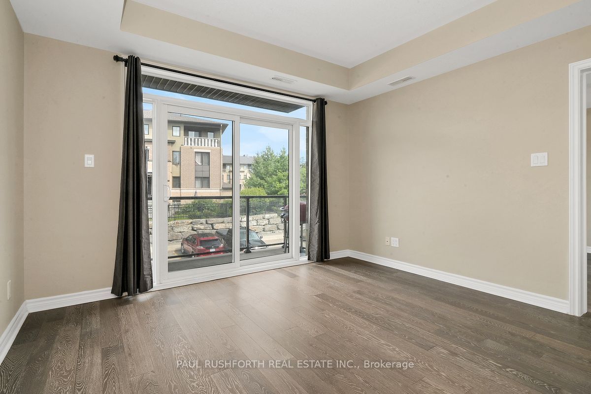 Unit 203 - 215 Titanium Private, Orleans-Gloucester 5