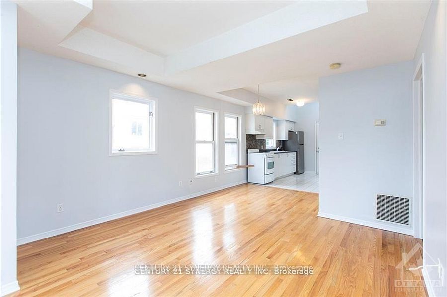 Unit 11 - 450 Maclaren Street, Ottawa 3