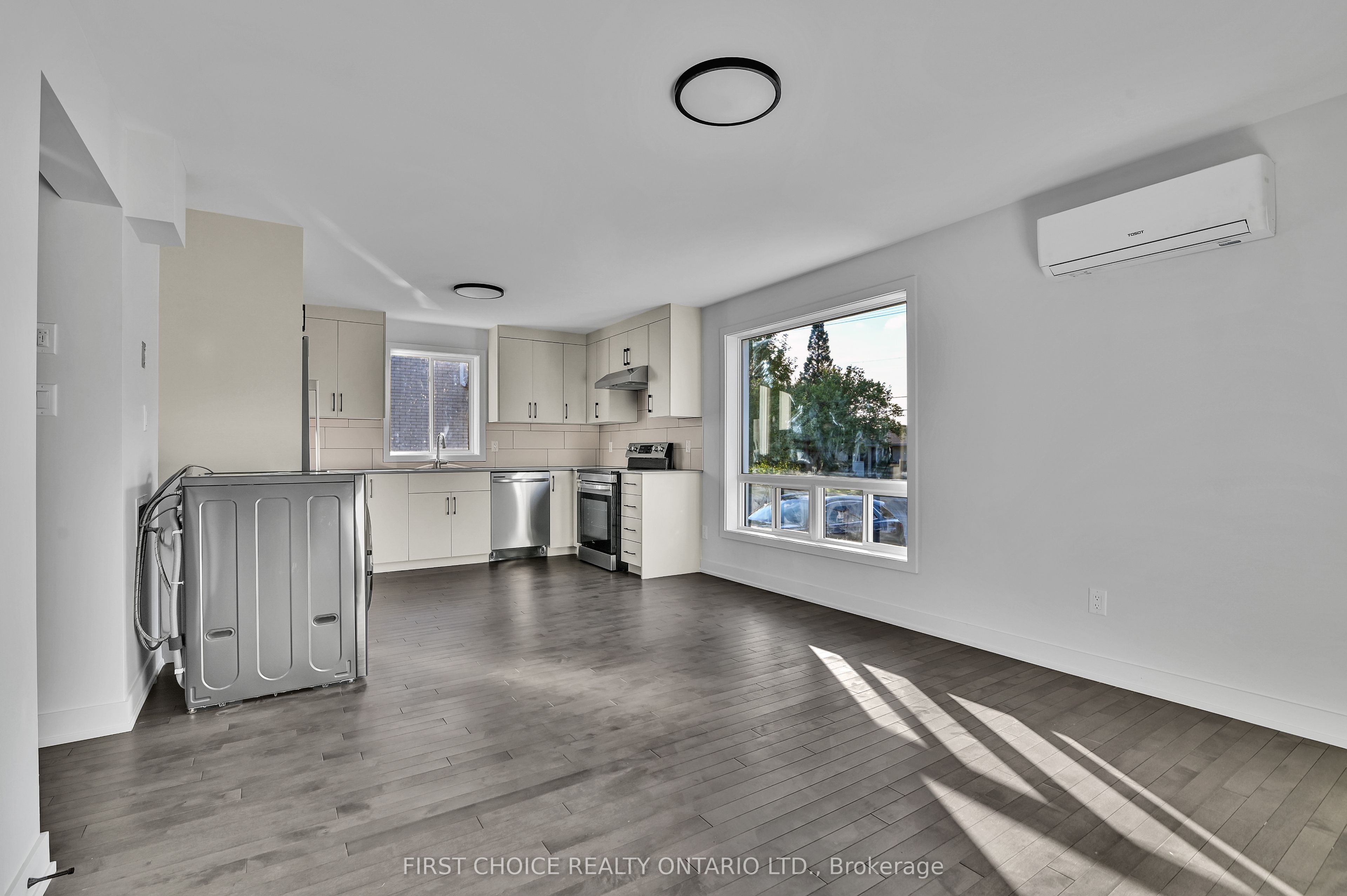 Unit 1 - 972 Dynes Road, Ottawa 4