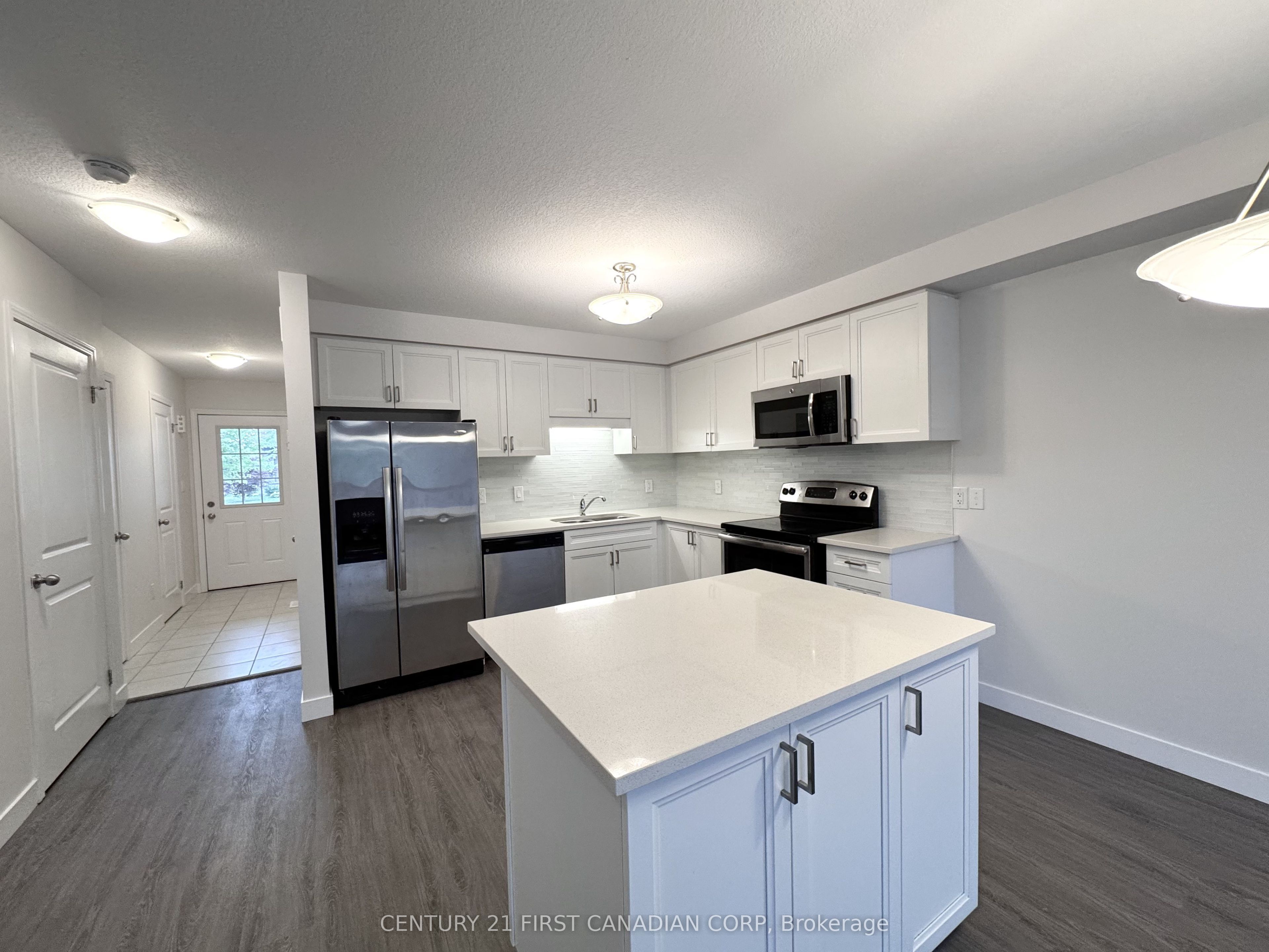 Unit 45 - 3188 Singleton Avenue, London 4