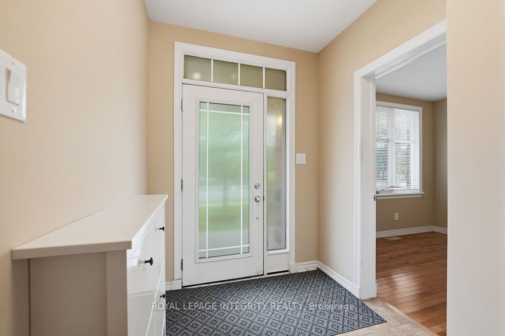 195 KEYROCK Drive, Kanata 5