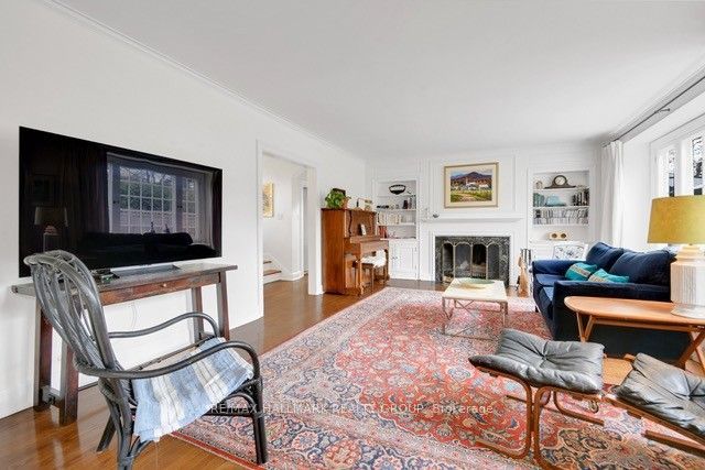 550 Piccadilly Avenue, Ottawa 4