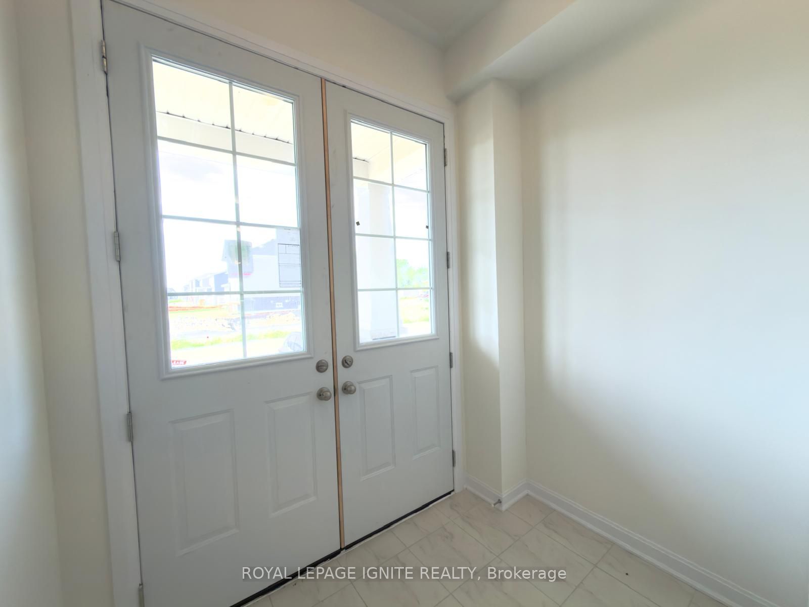 50 Royal Oak Crescent, Loyalist 4