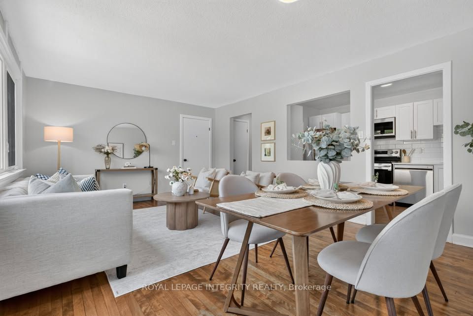 Unit 2 - 228 Woodroffe Avenue, Ottawa 2