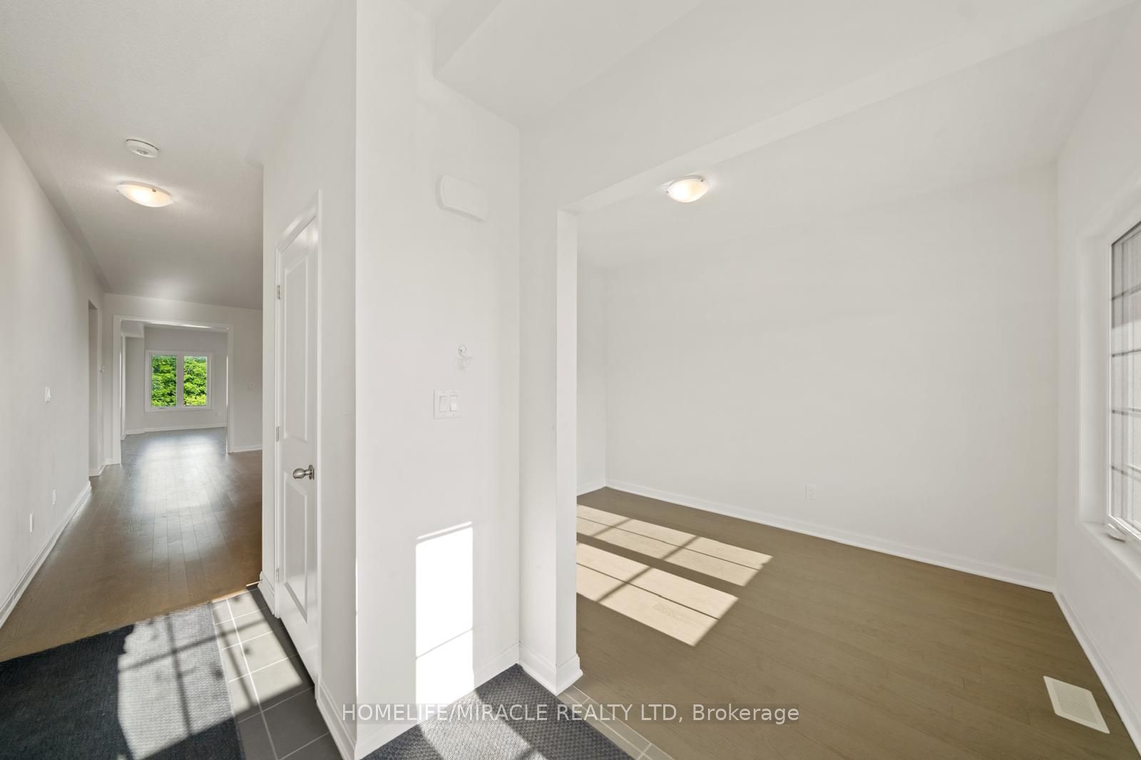 54 Oakmont Drive, Loyalist 4