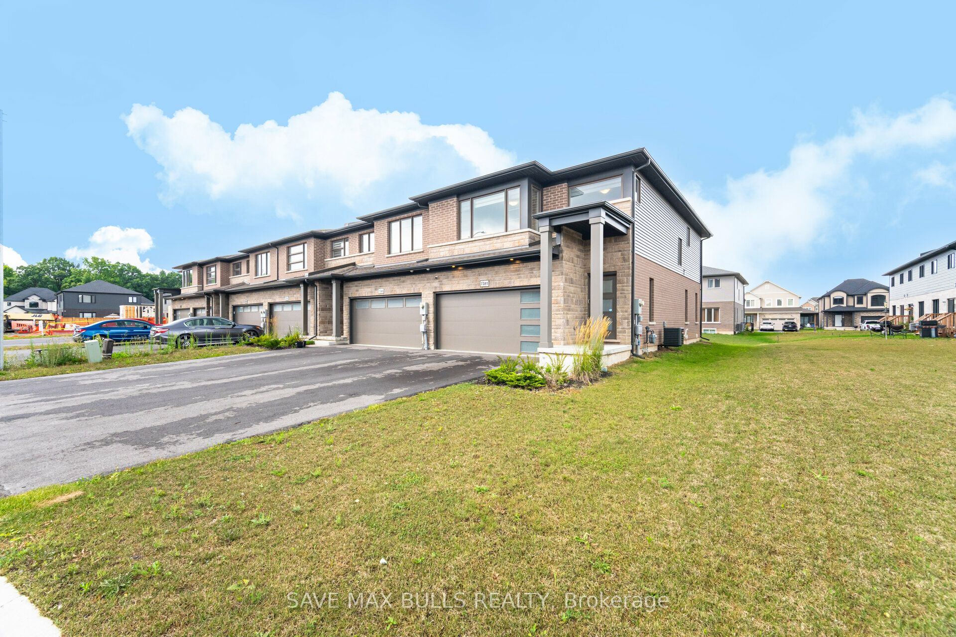 7381 Matteo Drive, Niagara Falls 3
