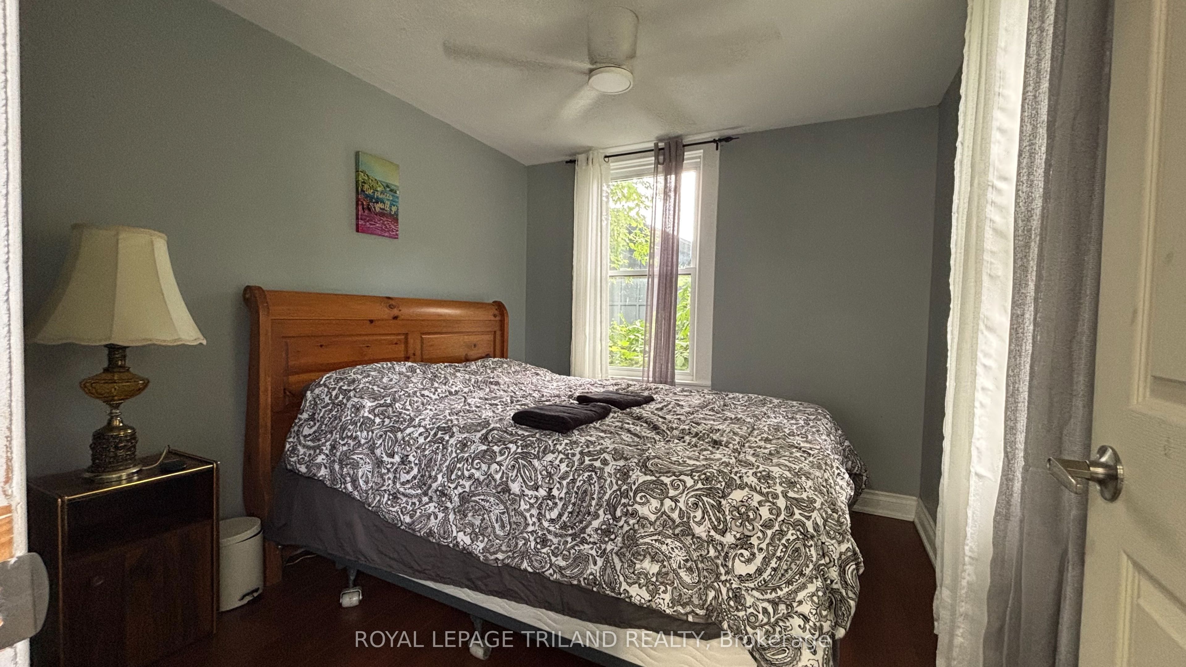 Unit Main - 332 Colborne Street, Central Elgin 5