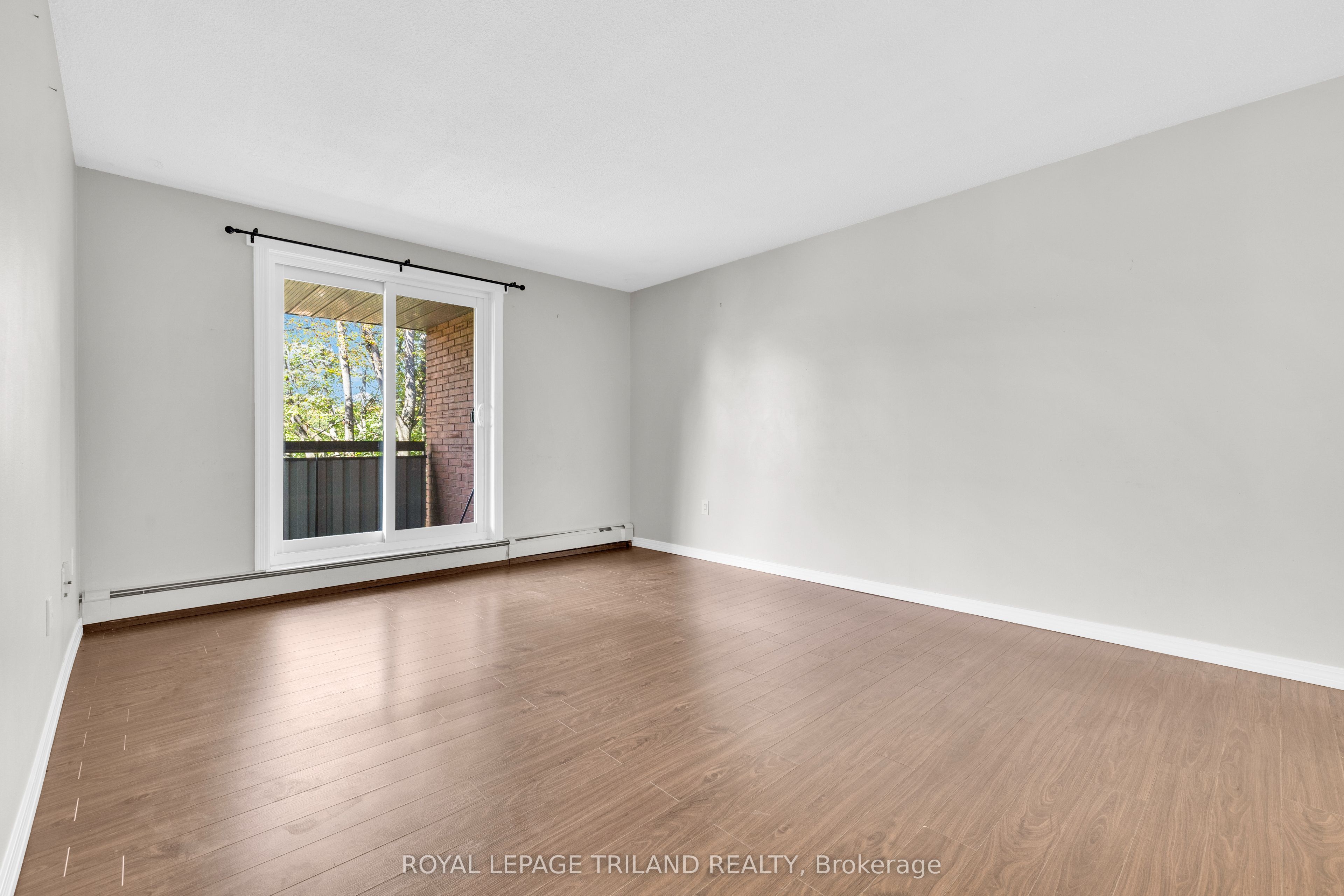 Unit 306 - 955 Grand Avenue W, Chatham-Kent 2