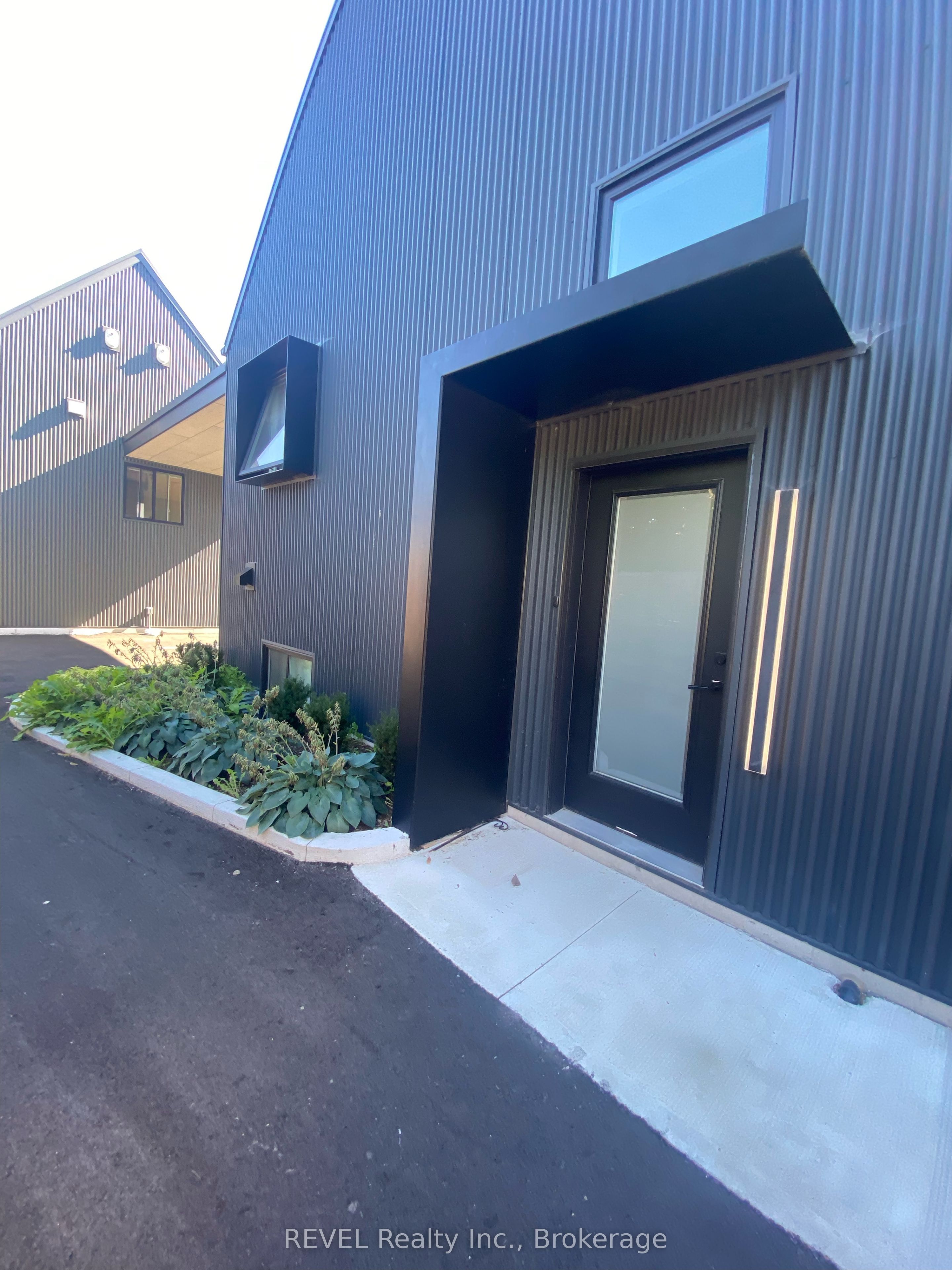 Unit Unit 2 - 5361 Valley Way, Niagara Falls 4