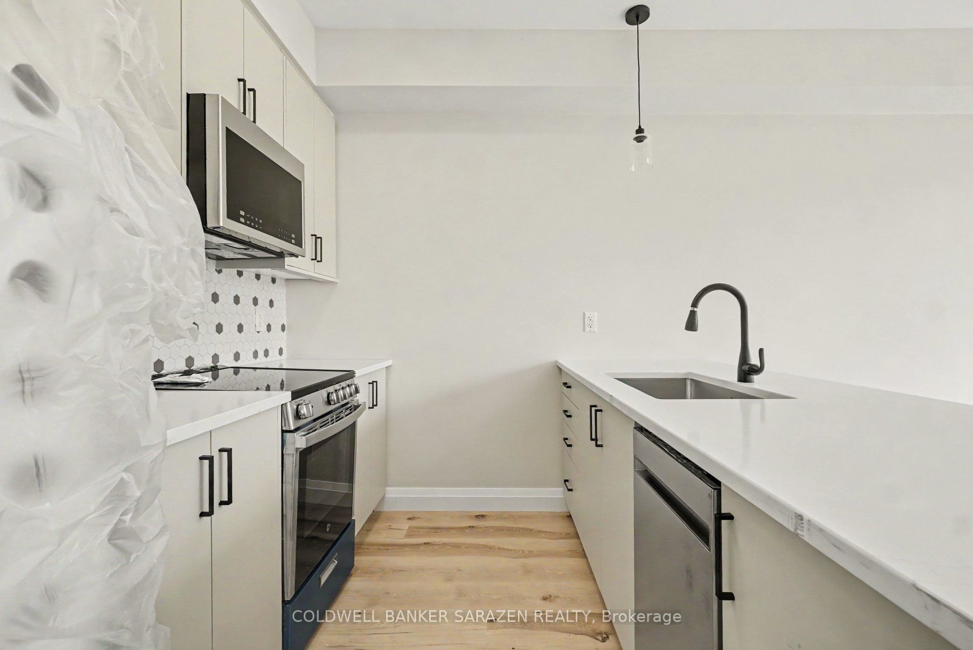 Unit 102 - 42 Mcarthur Avenue, Ottawa 3