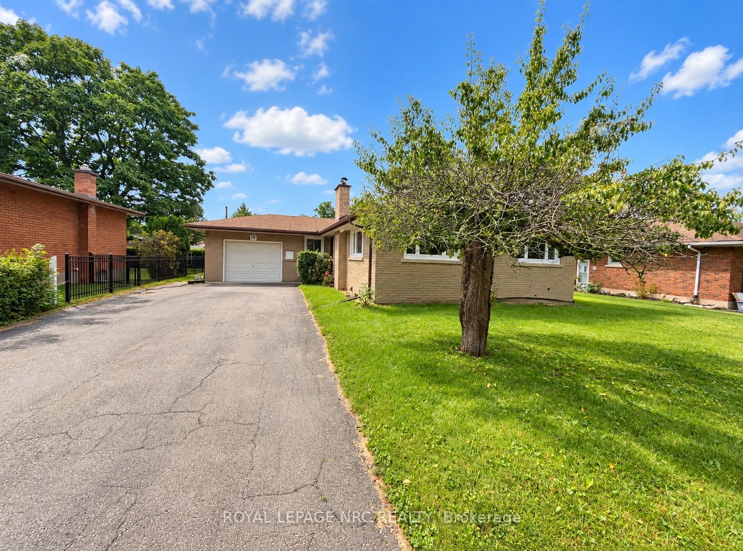 Unit LOWER - 15 SPRINGHEAD Gardens, Welland 1