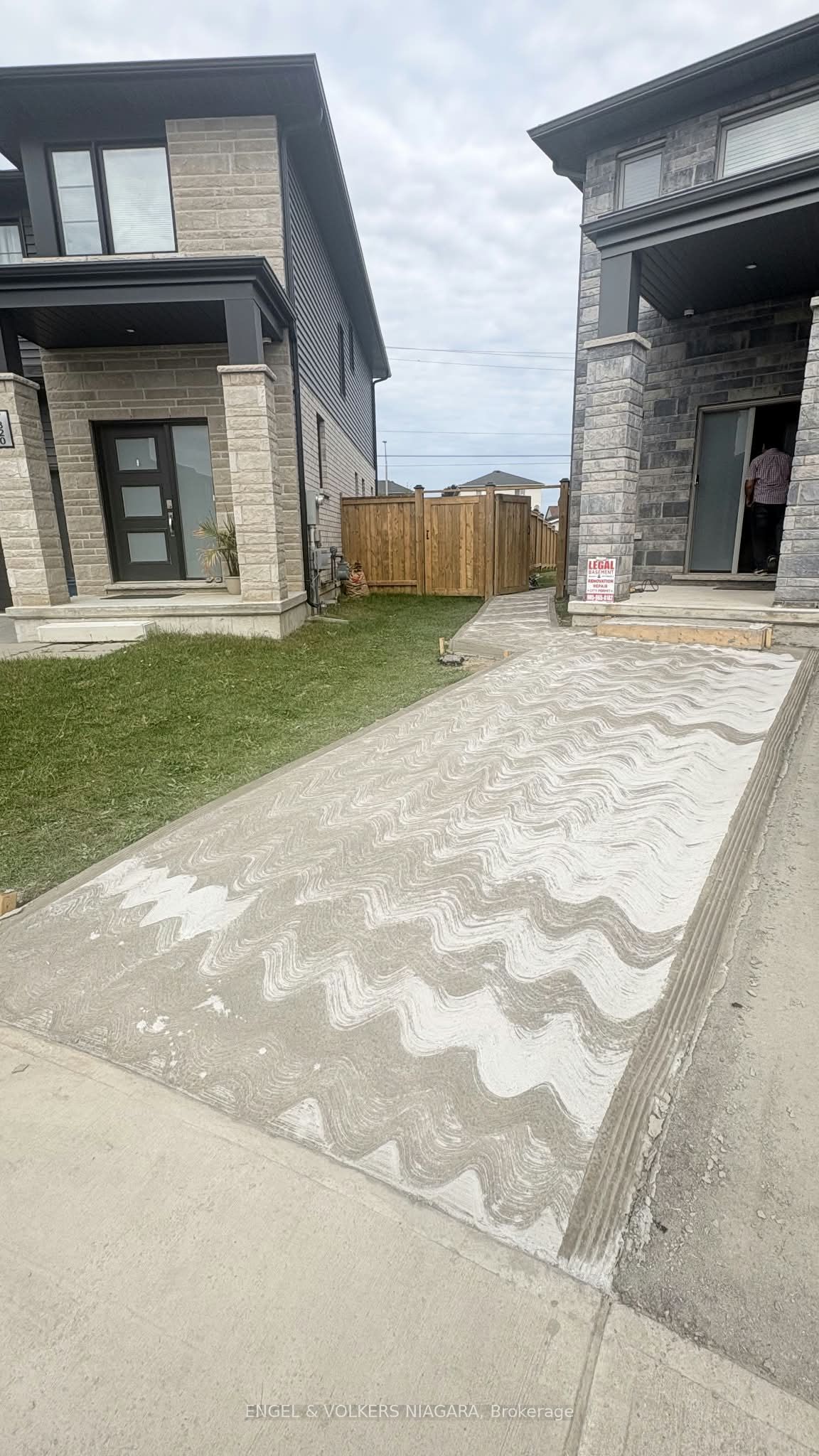Unit Lower - 7330 Marvel Drive, Niagara Falls 2