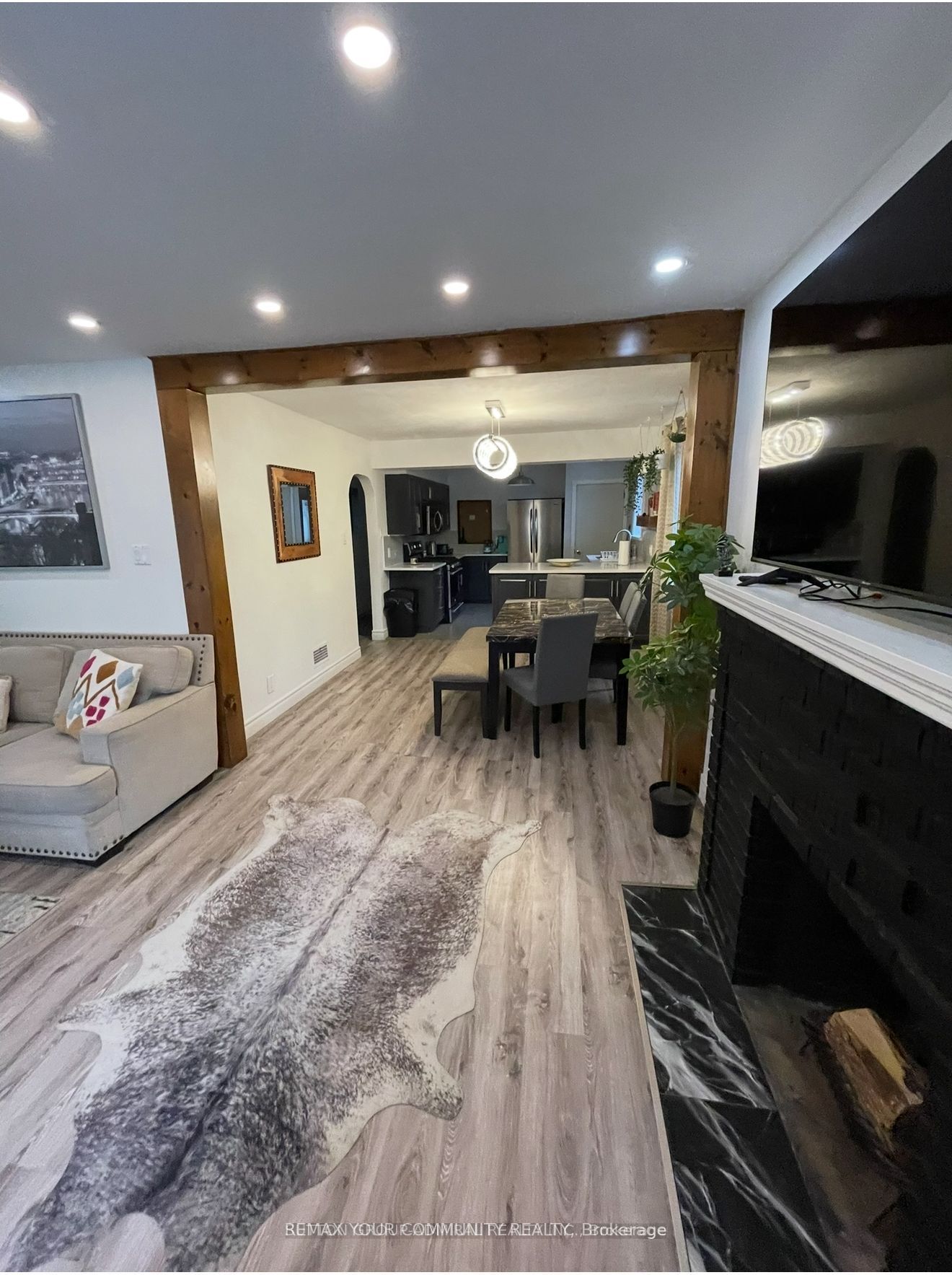 3813 St Peter Avenue, Niagara Falls 4