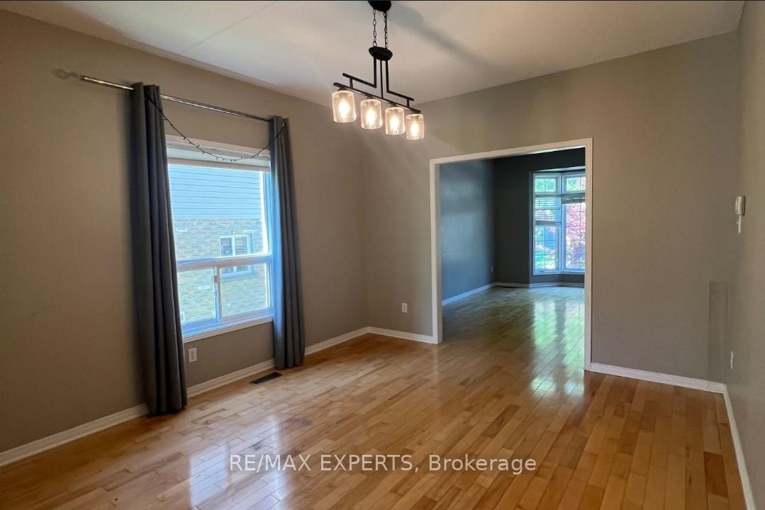 Unit MAIN - 144 MEADOWOAK Crescent, London 3