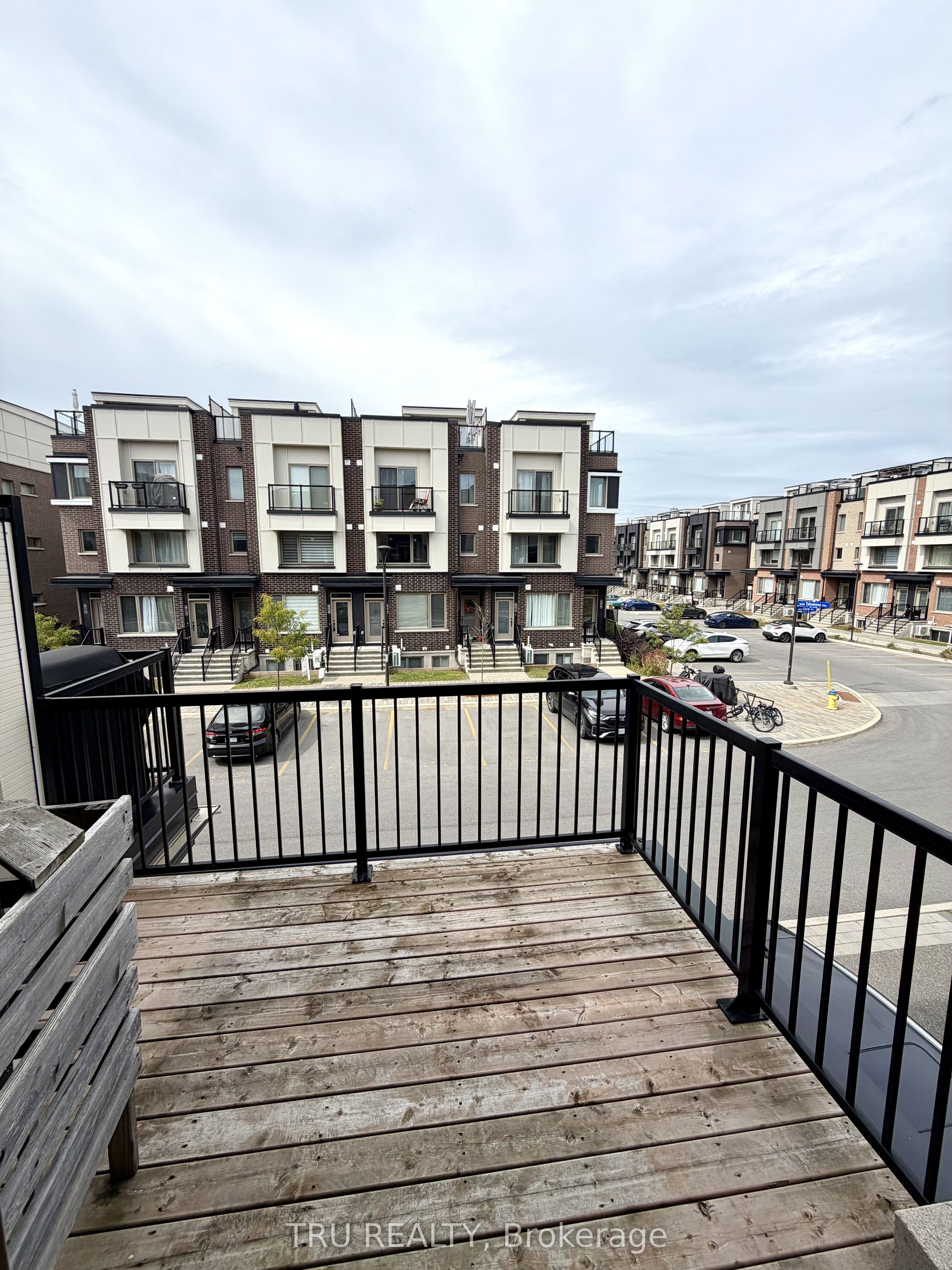805 Kiniw Private, Ottawa 3