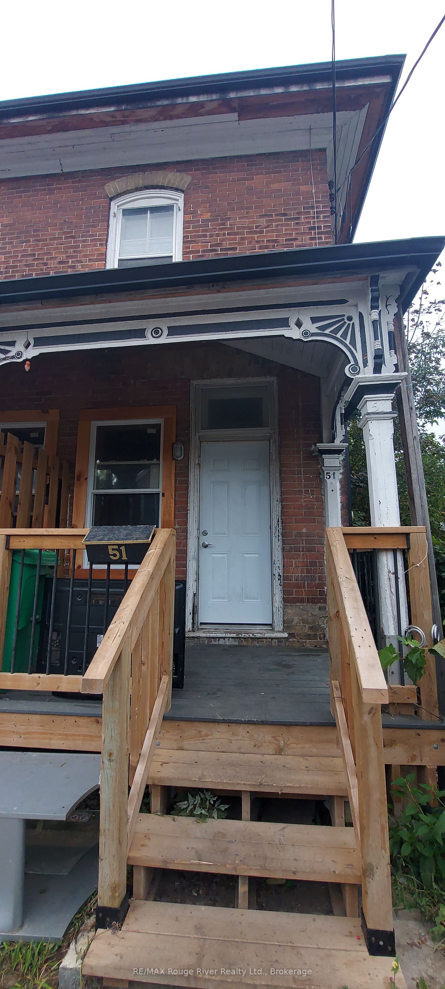 51 Lafayette Avenue, Peterborough 1