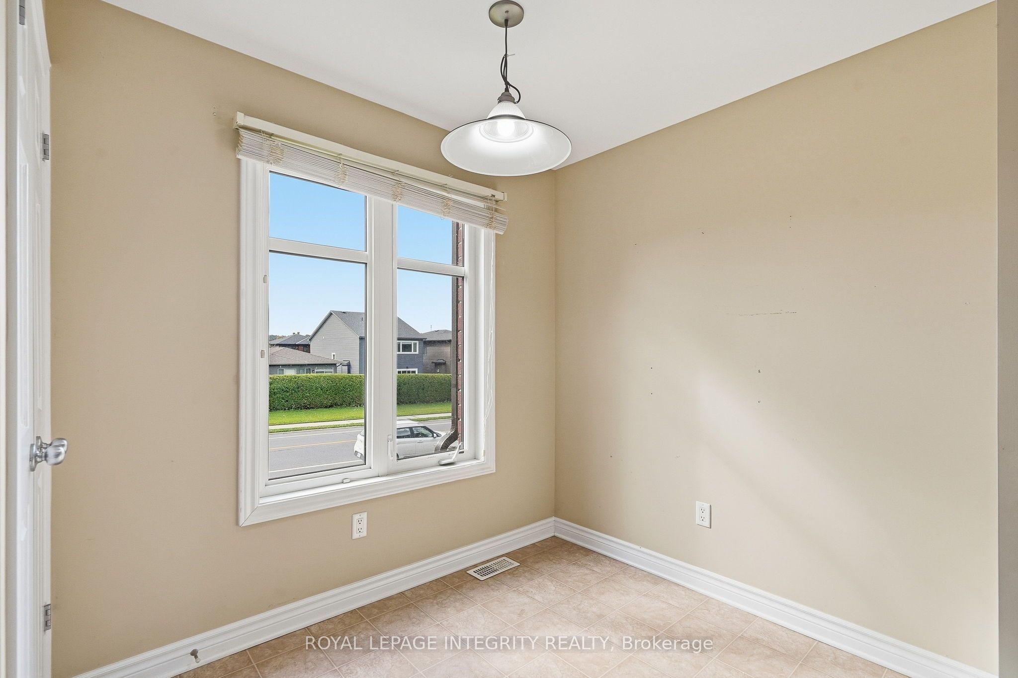 Unit 5 - 1124 Docteur Corbeil Boulevard, Clarence-Rockland 4