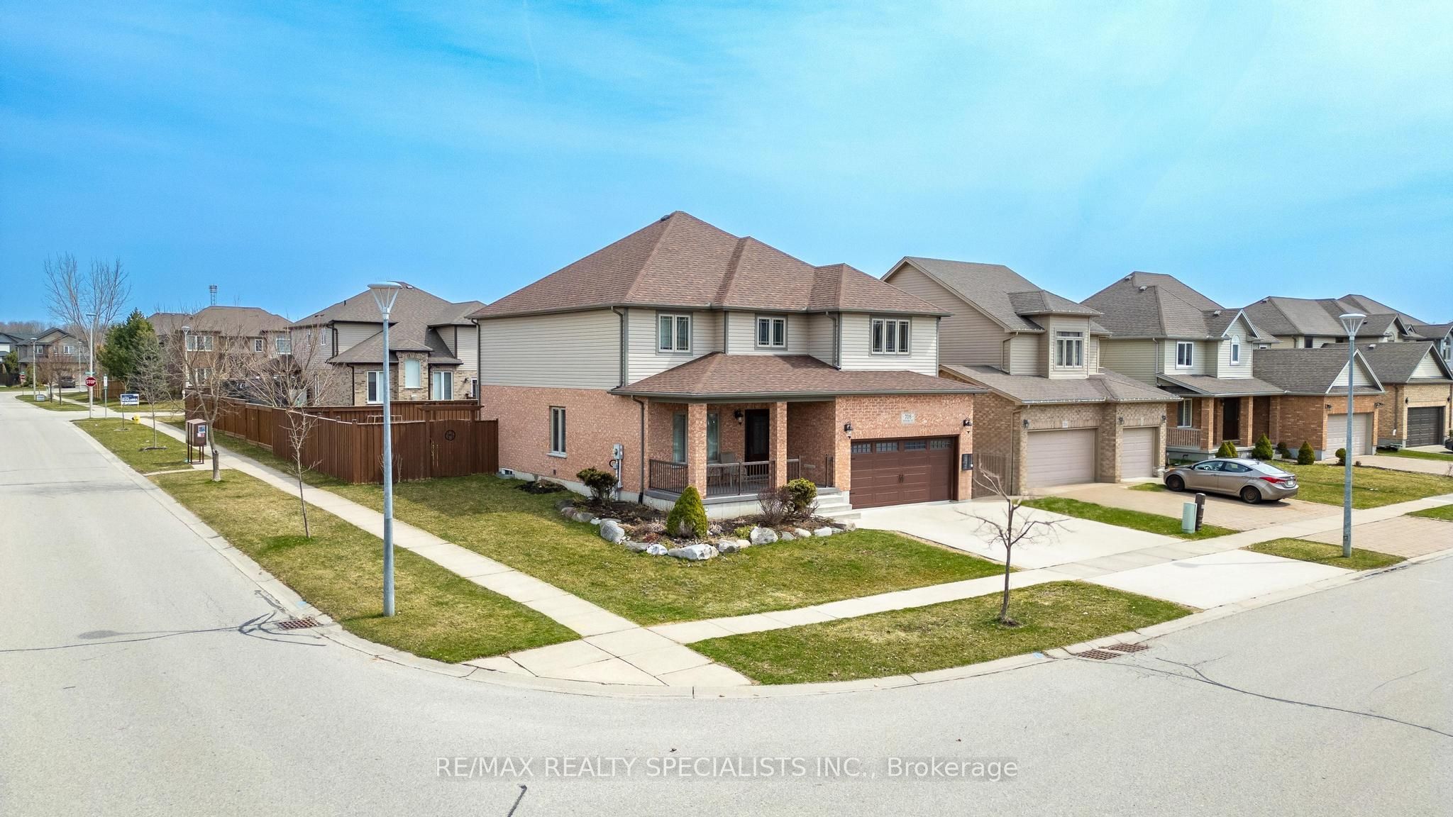 708 Spitfire Street, Woodstock 3
