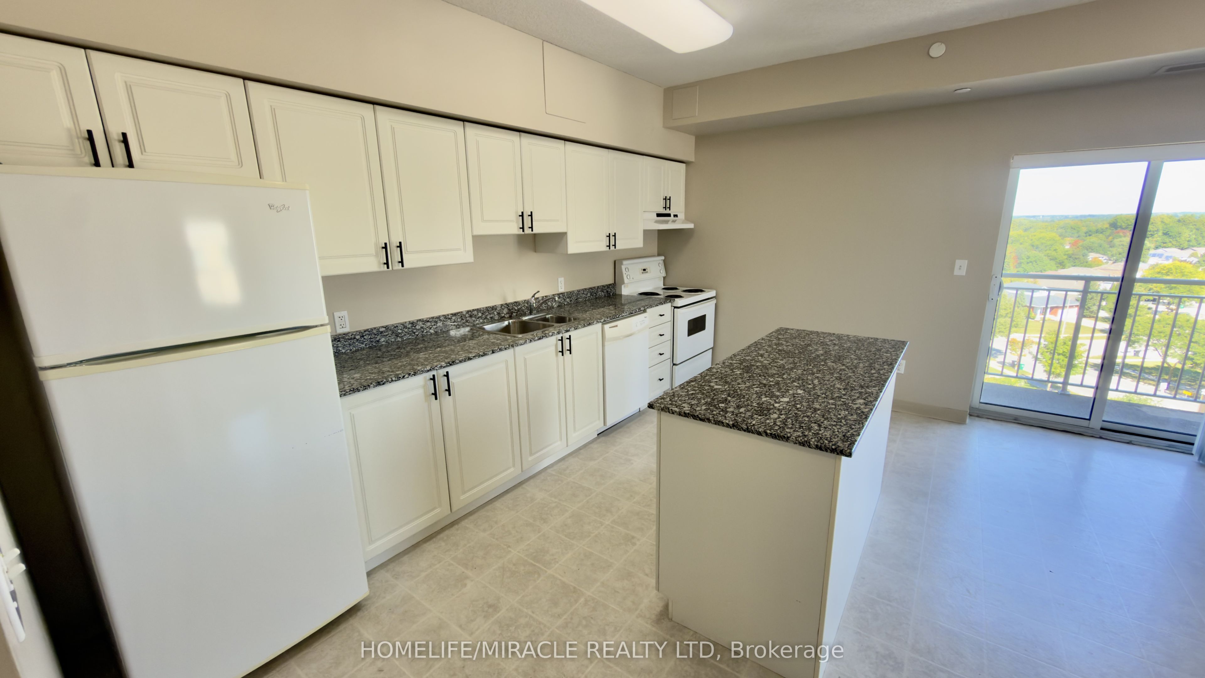 Unit 818 - 239 Auburn Drive, Waterloo 4