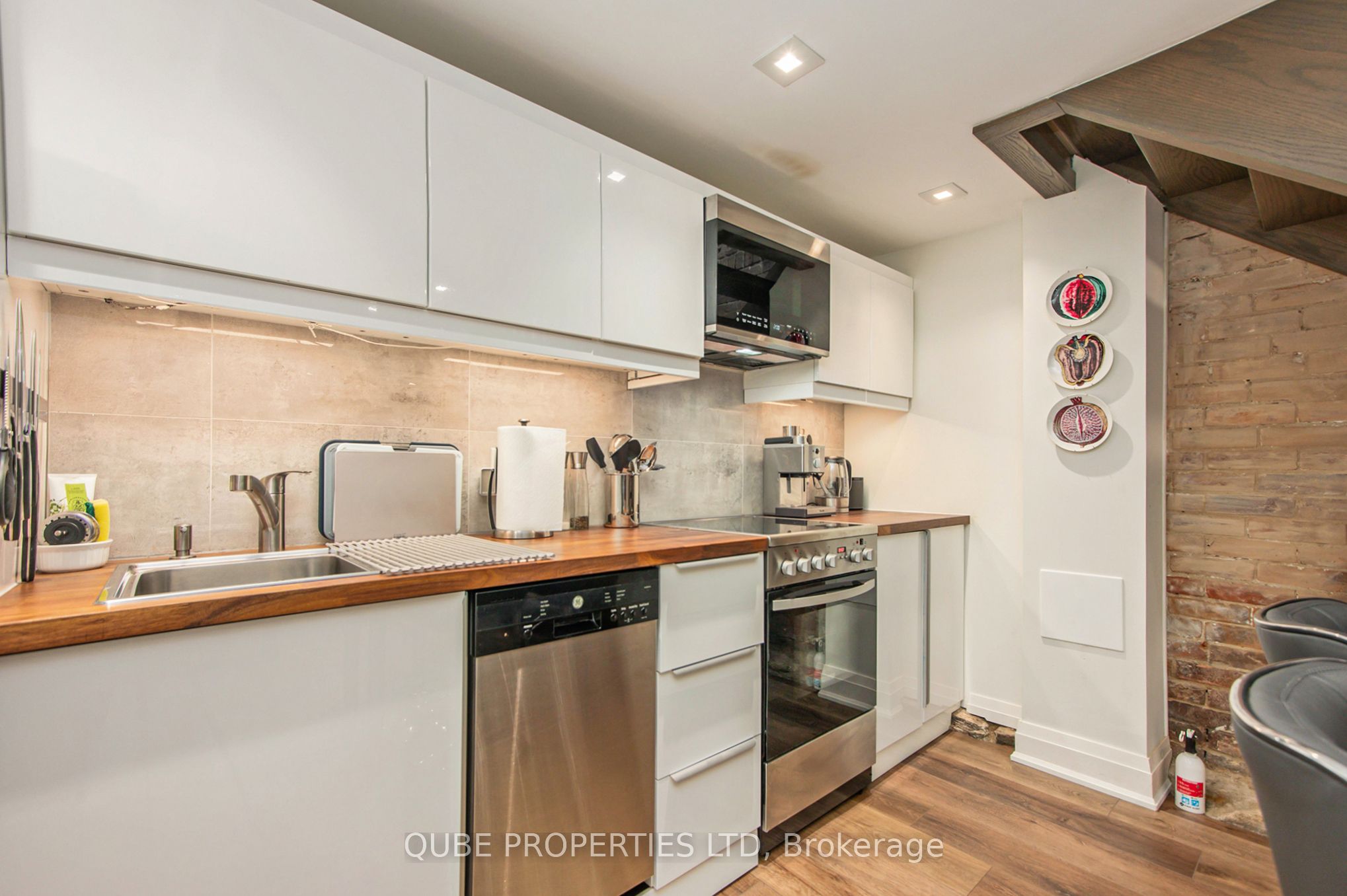 Unit C - 116 Cartier Street, Ottawa 2