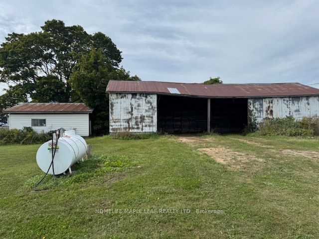 19244 Loyalist Parkway, Prince Edward County 4