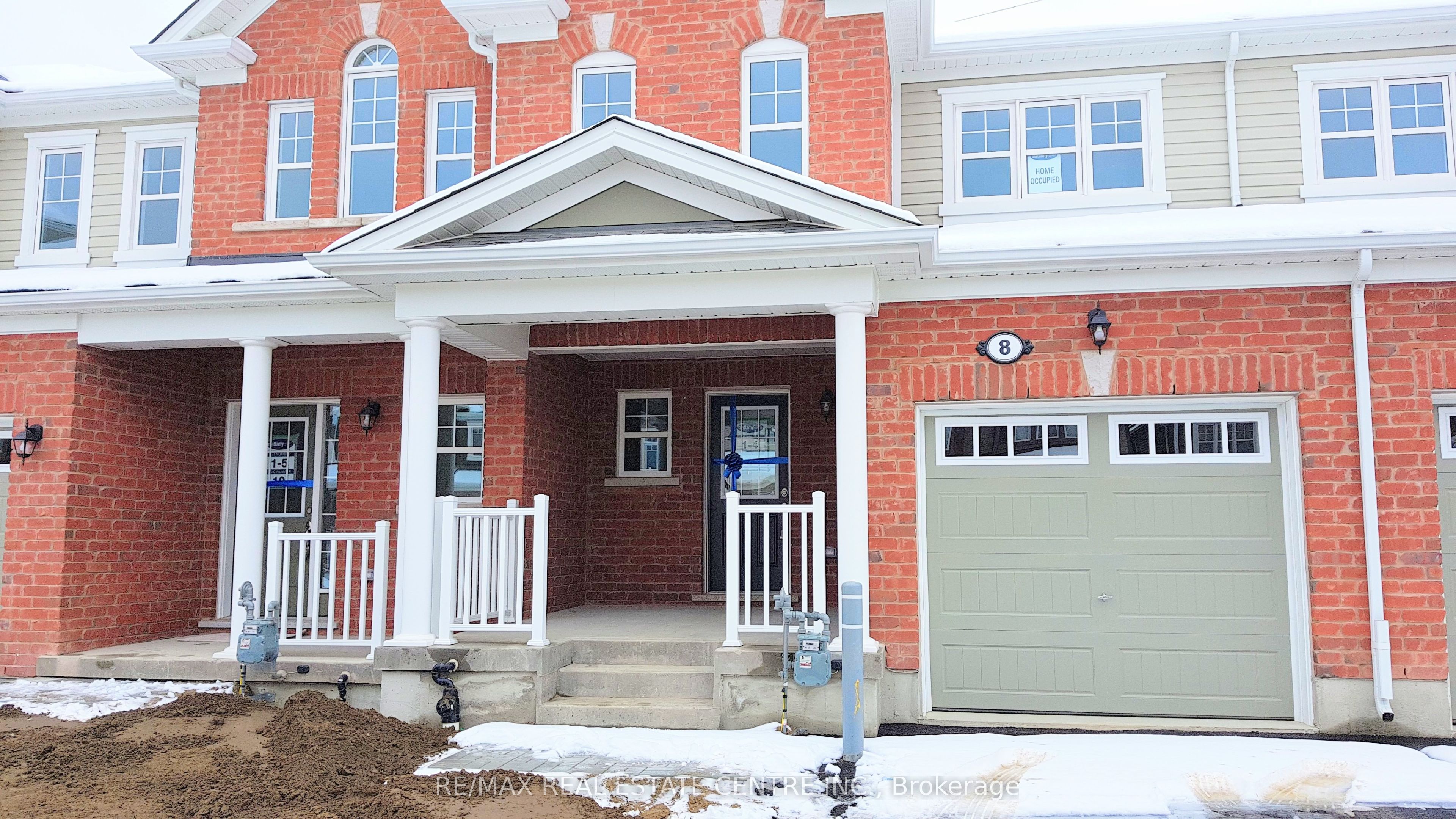 8 Watermill Street, Kitchener 1