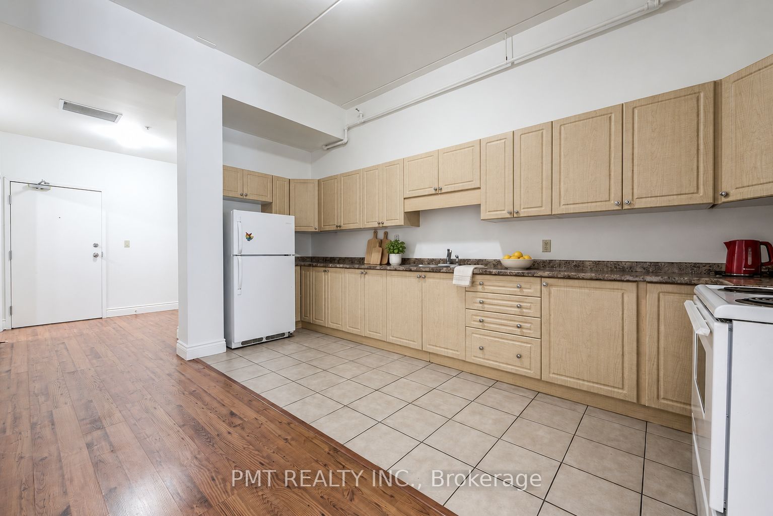 Unit 208 - 150 Colborne Street E, Brantford 4