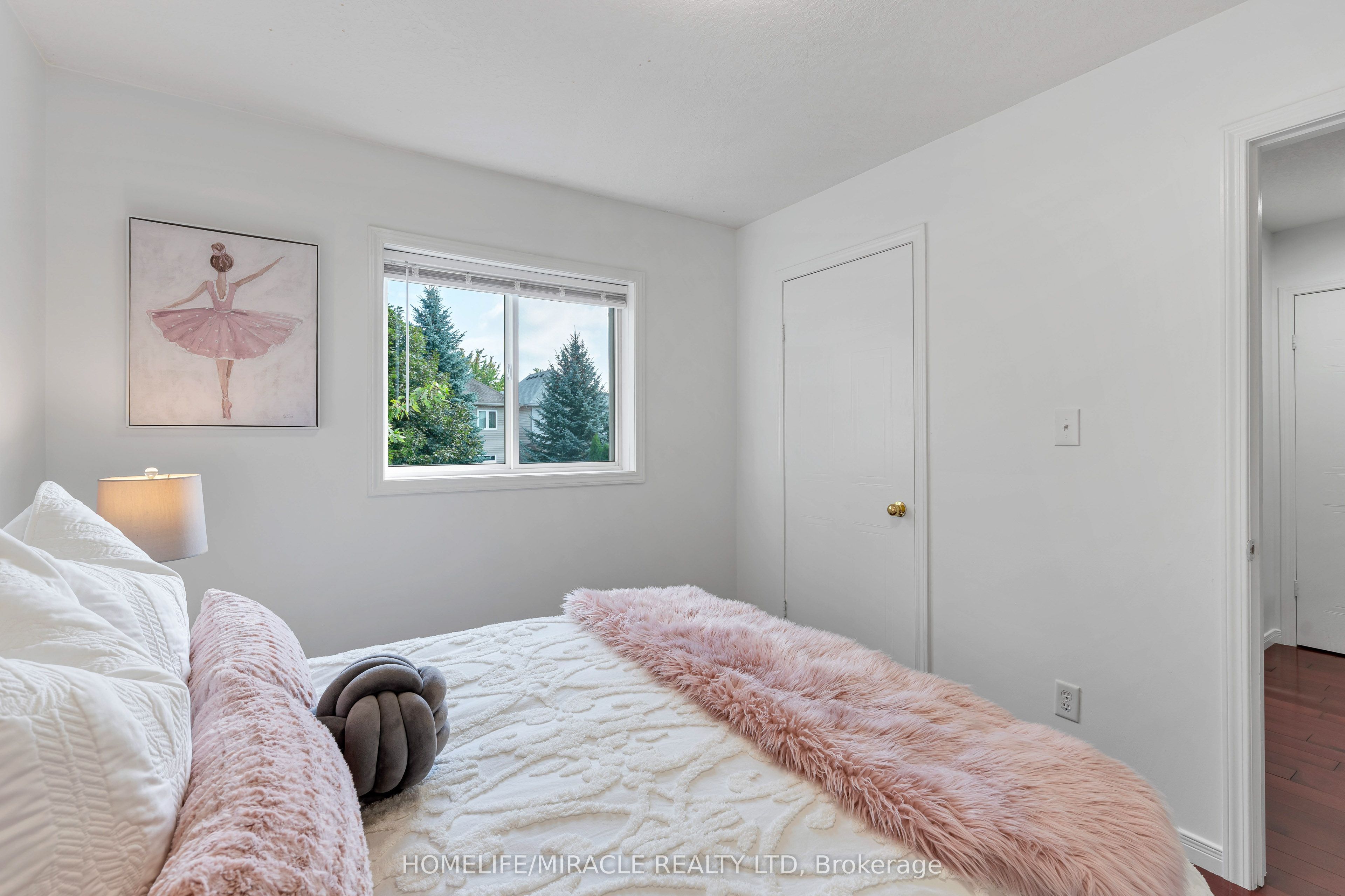 756 Karlsfeld Road, Waterloo 5