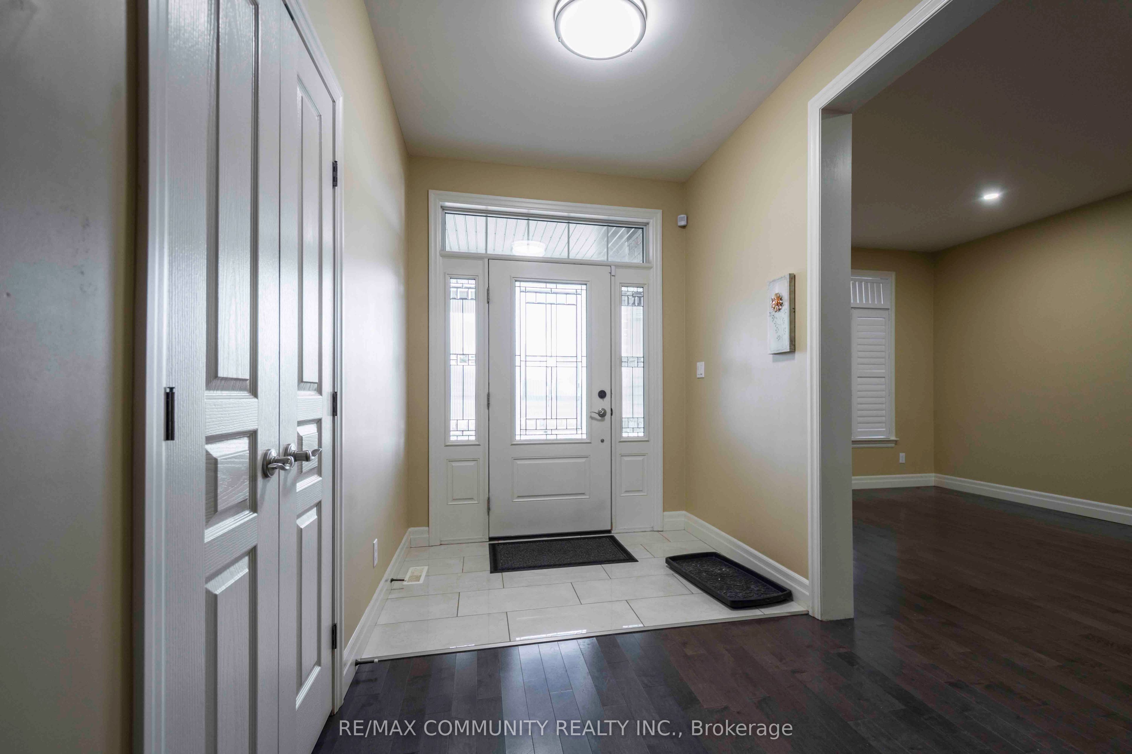 Unit Main - 19 Bevan Drive, Belleville 4