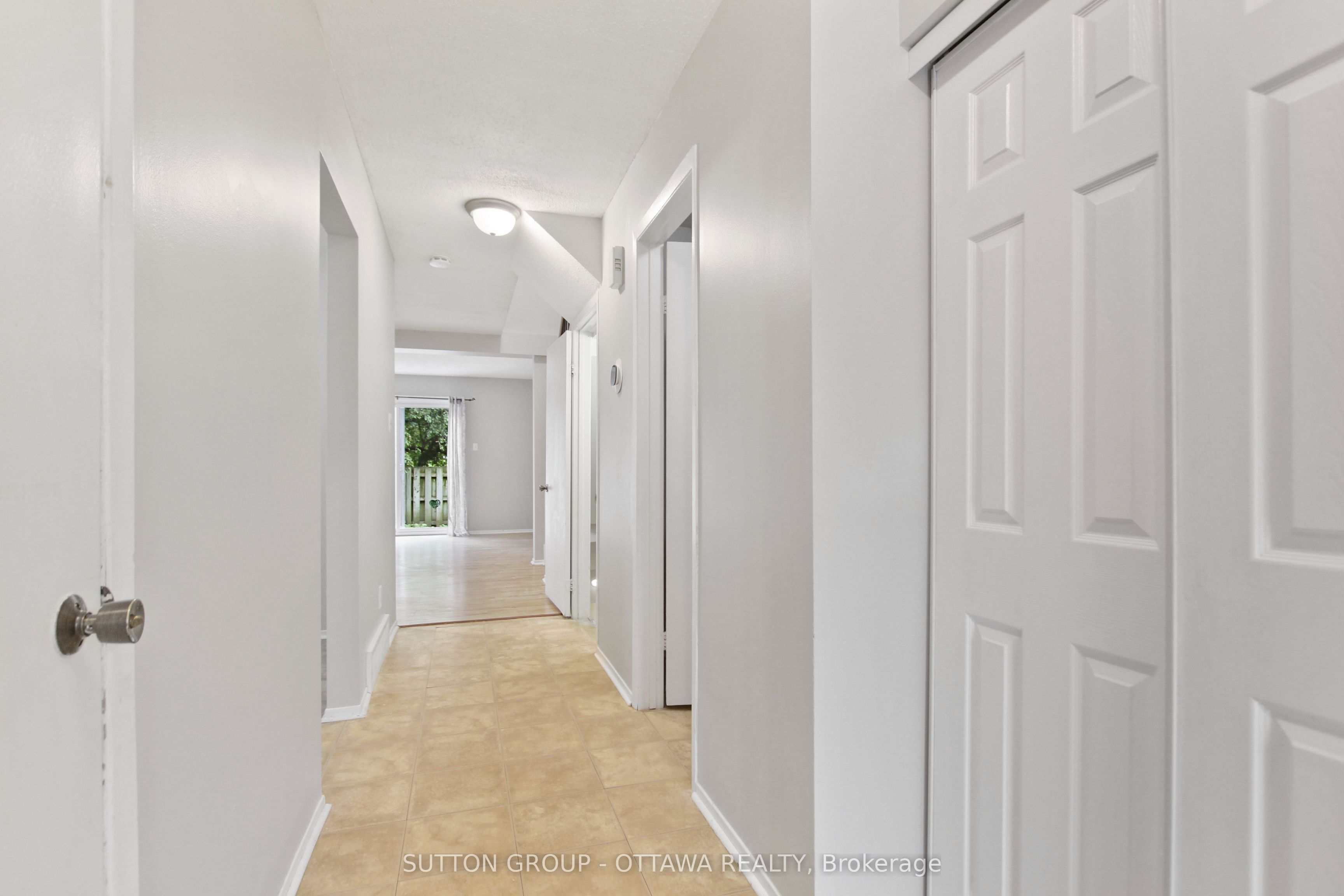 75 CLARKSON Crescent, Kanata 5