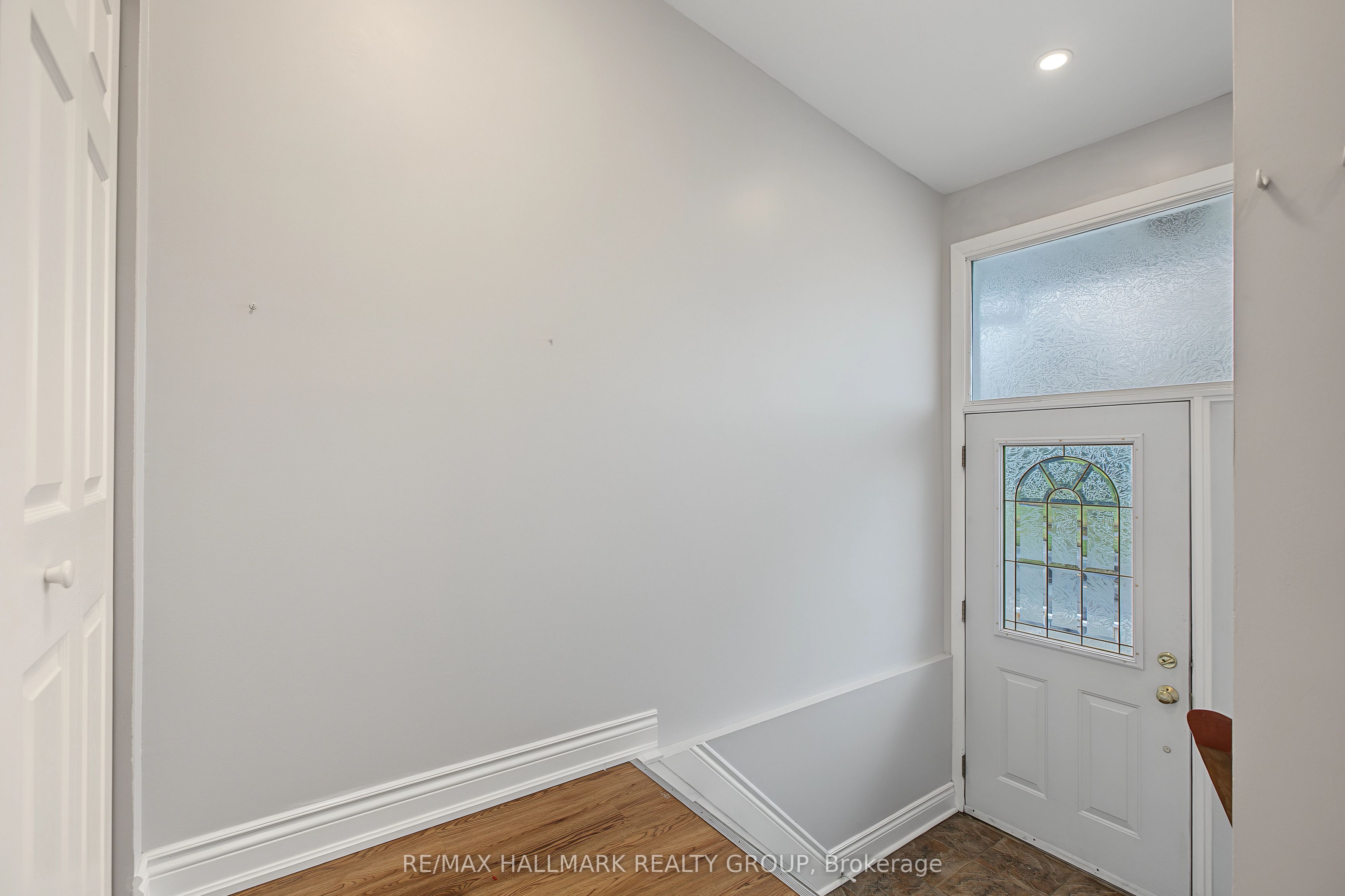 Unit Unit A (upper unit) - 1135 Maitland Avenue, Ottawa 3