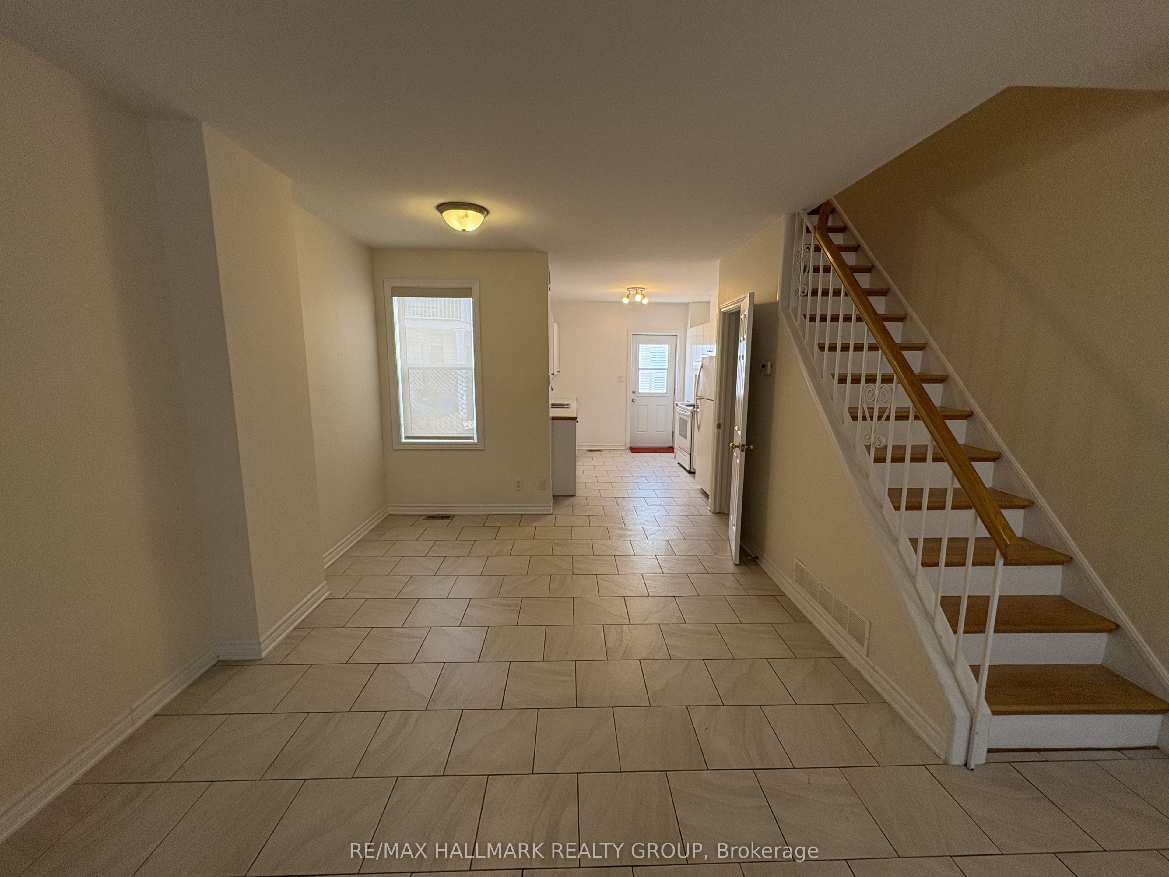 230 Cumberland Street, Ottawa 3