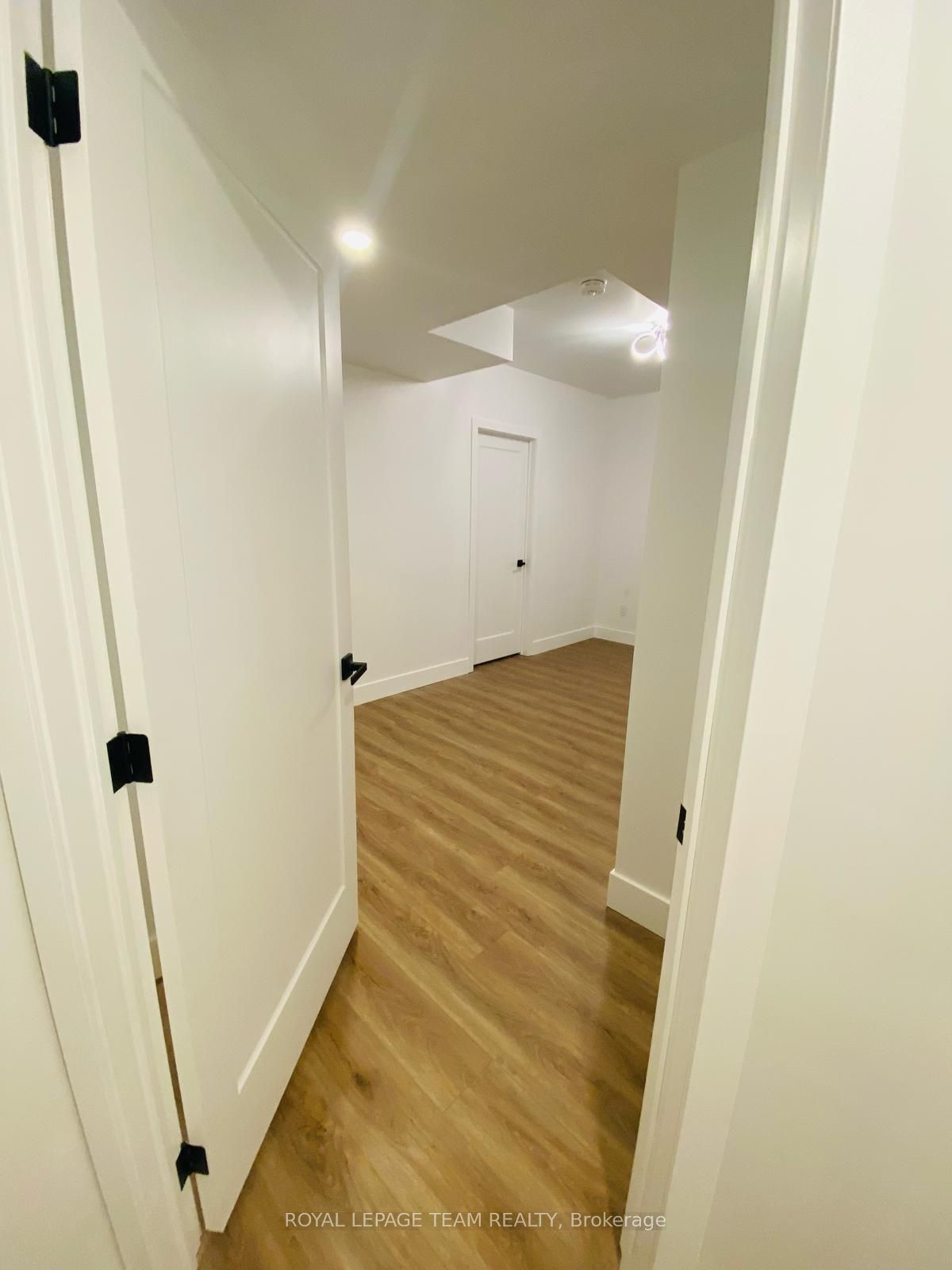 Unit Bsmnt - 684 Fenwick Way, Nepean 5