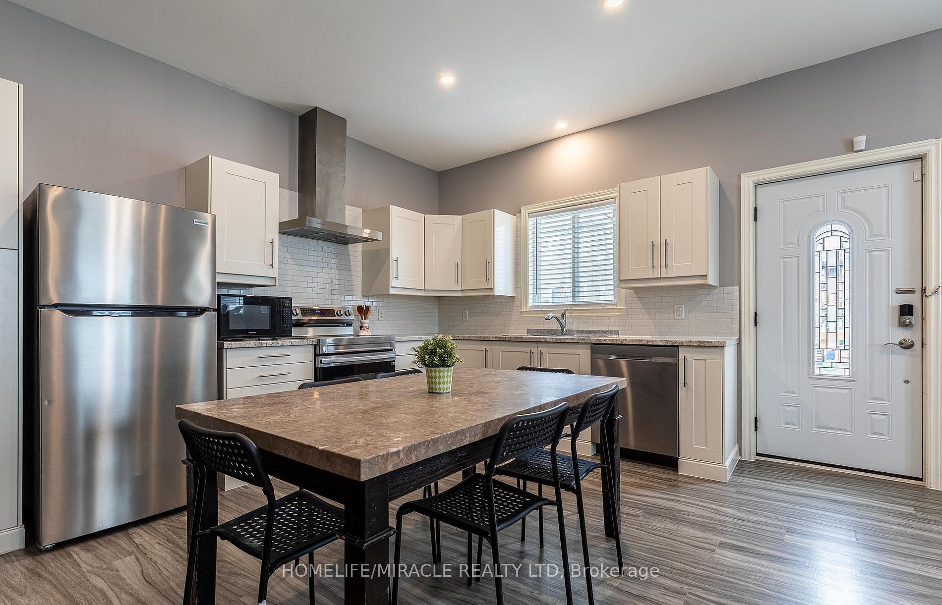 36 Division Street, St. Catharines 5