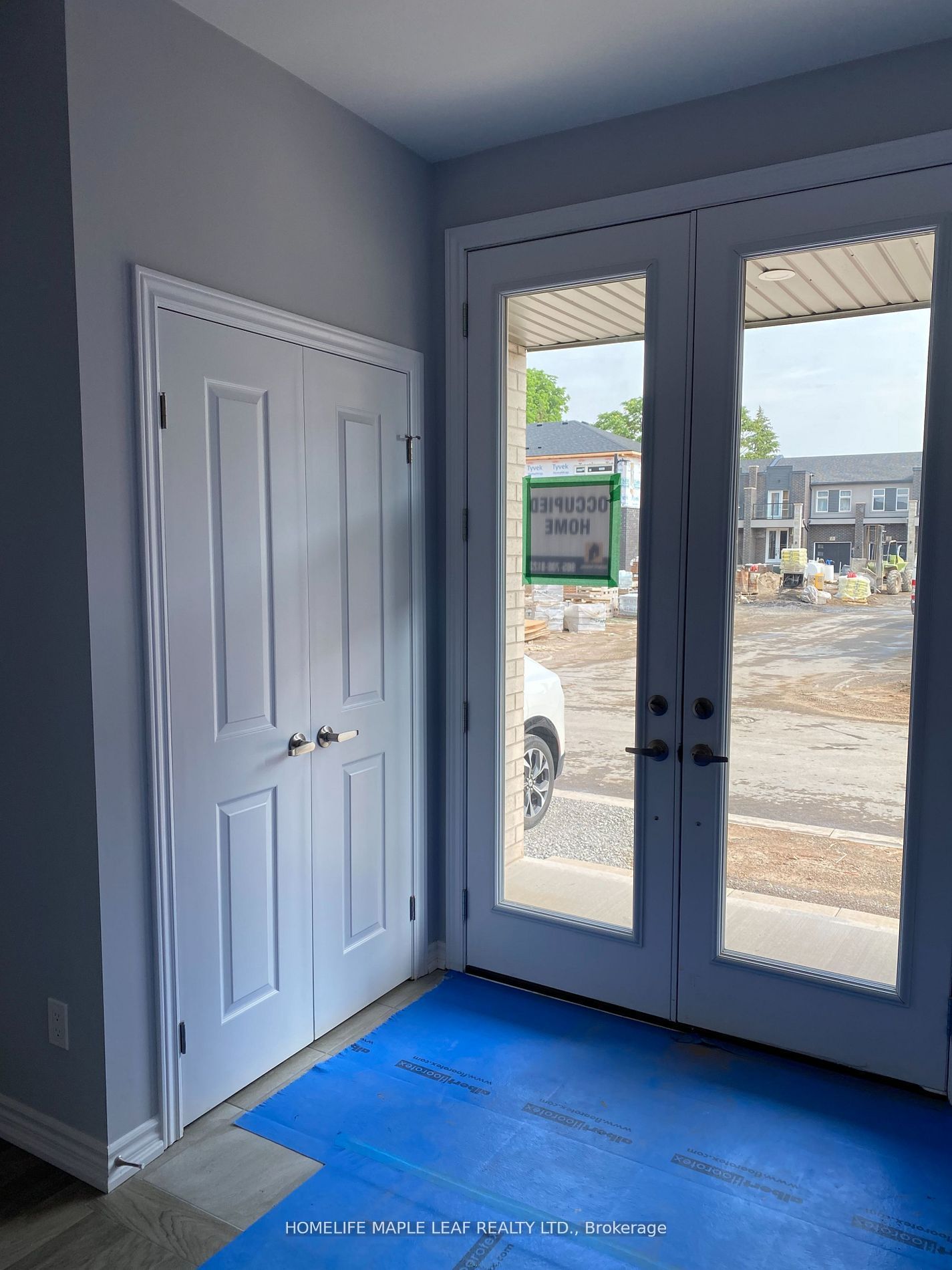 Unit 6 - 5672 Dorchester Road, Niagara Falls 2